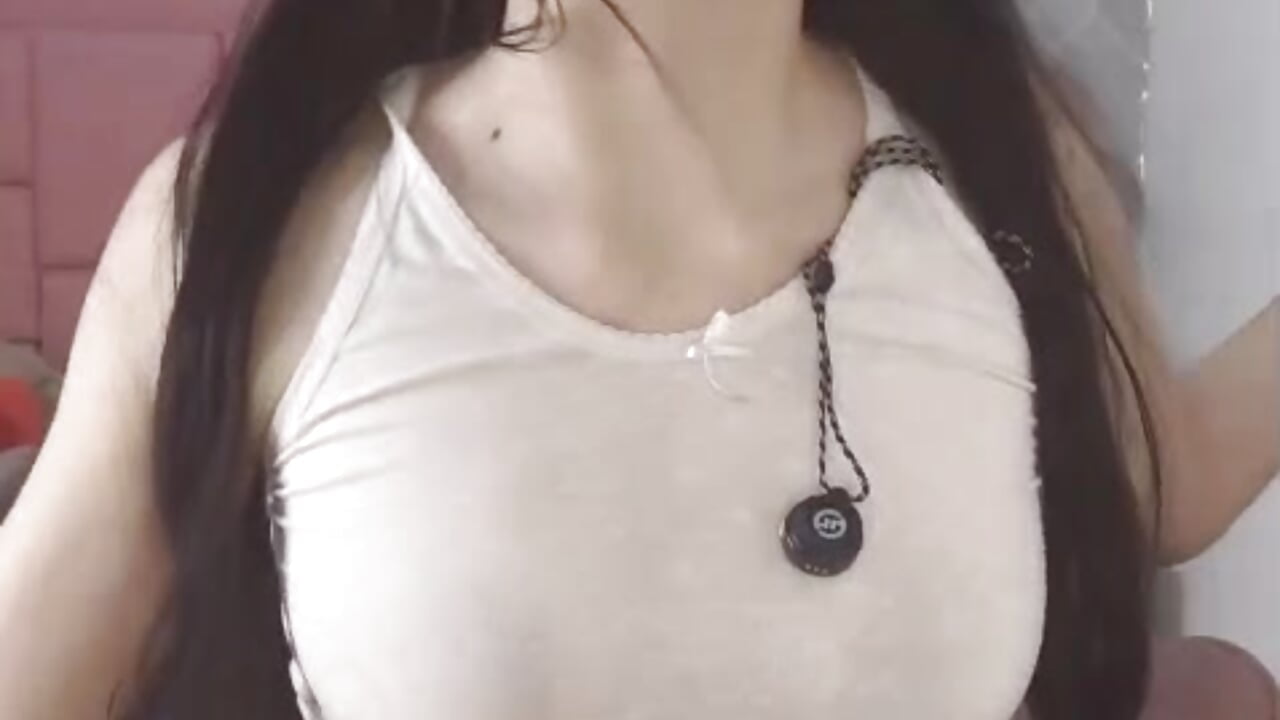 Singing and dancing❤️✨ – video od webkamerové modelky dolly_kitter
