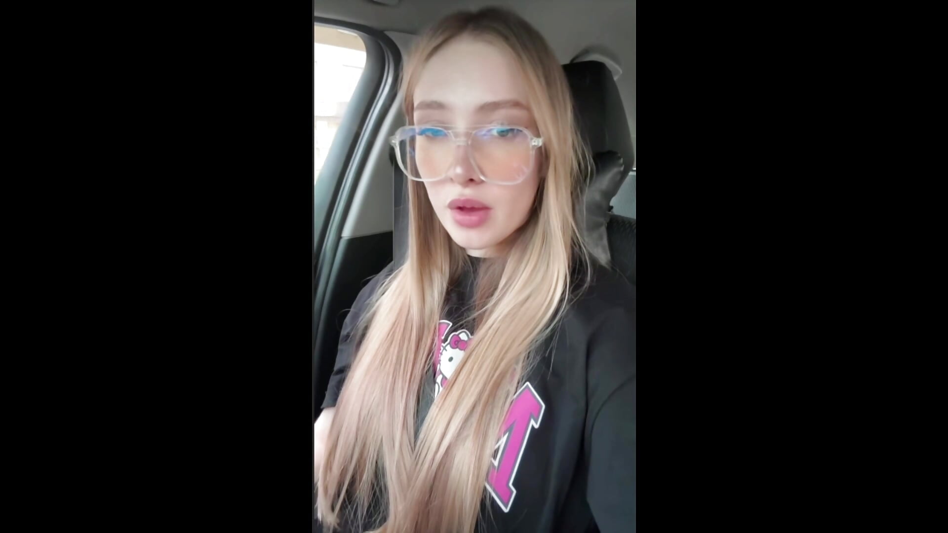 Do you like my glassesss? - video by DanOstertag cam model