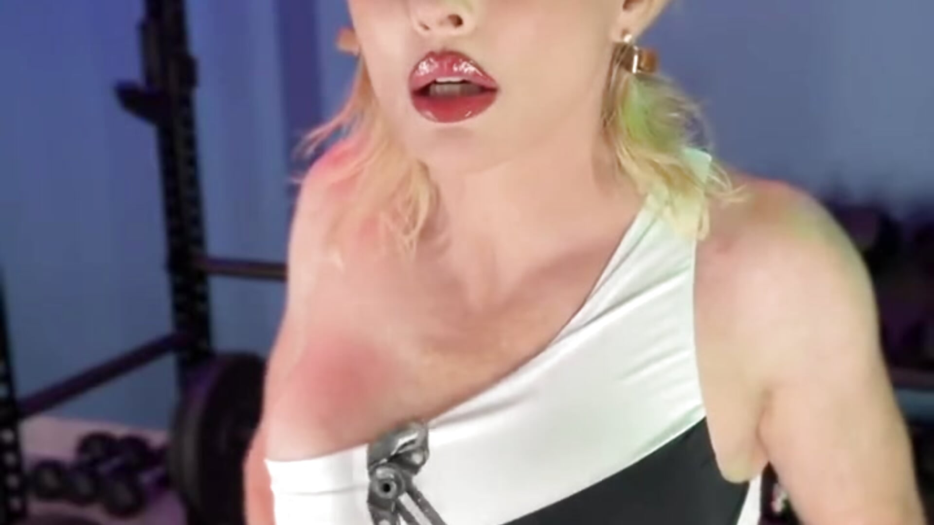 7082f4cbd9b797877b457177509b765391e7c374 - video by lucyhartx cam model