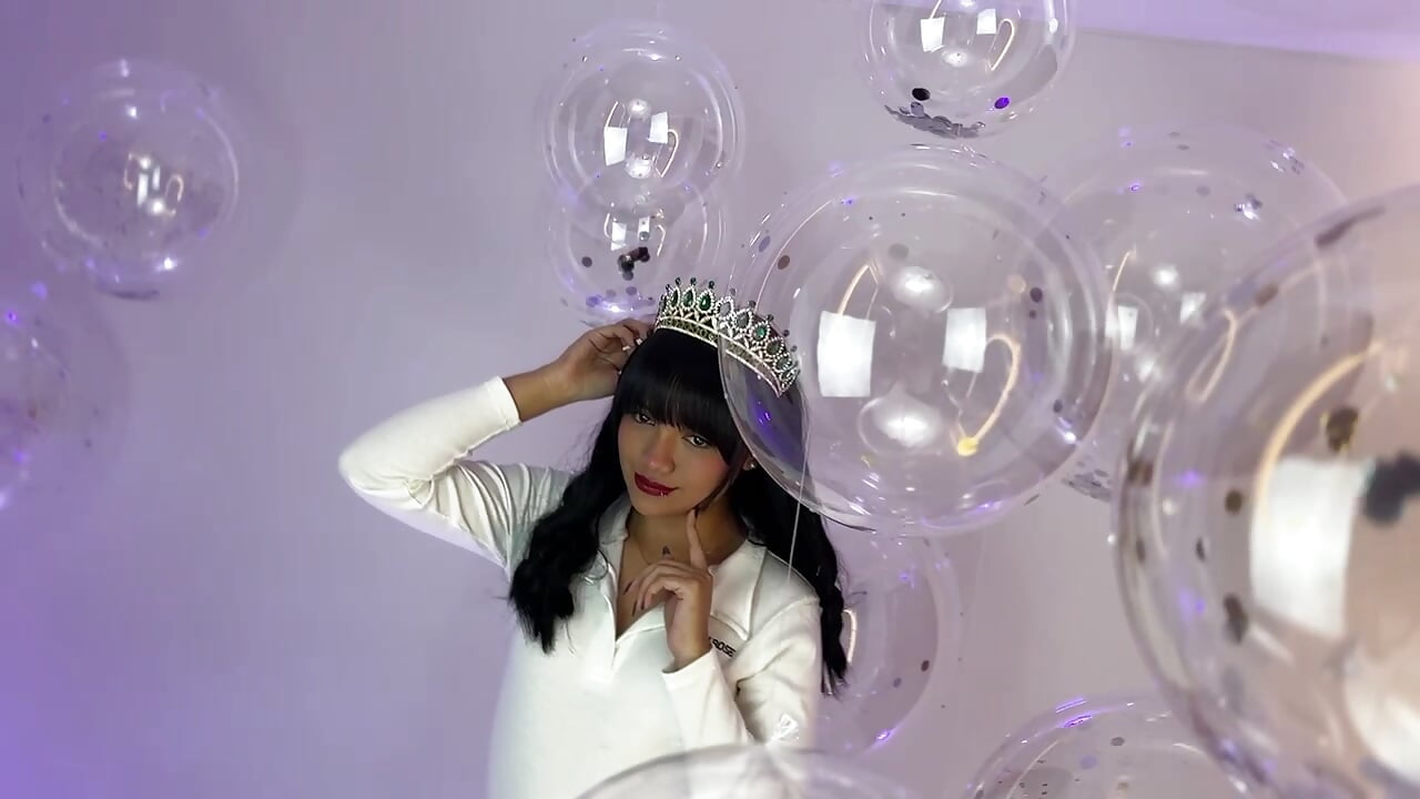 QUEEN - video av Issabela_1 cam model