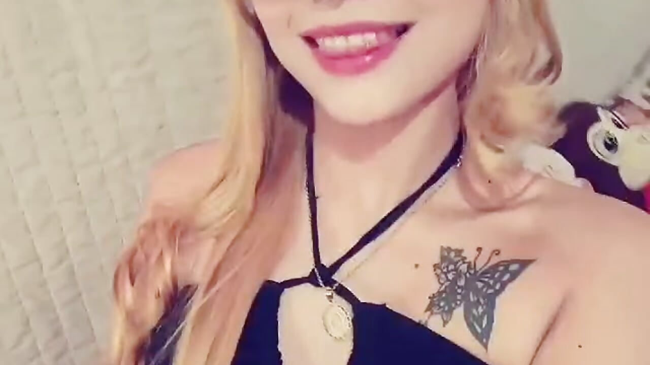 🫦 - فيديو من Emiily_Xx موديل الكام