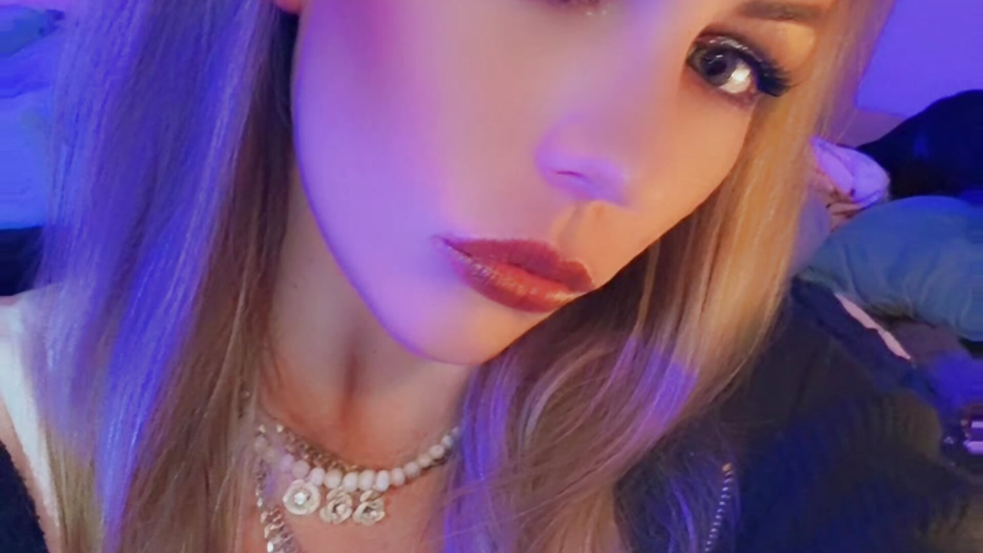 DISNEY - βίντεο μοντέλου VANTABLACKXXX