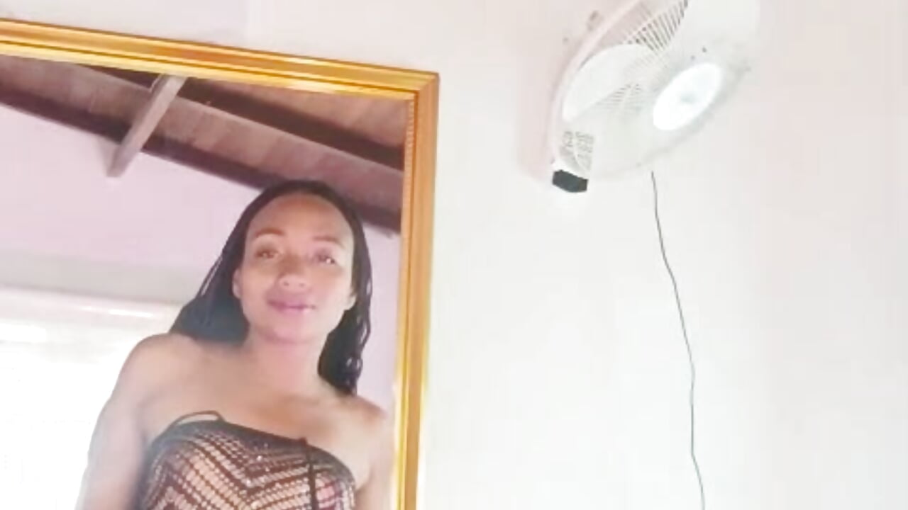 Hi there - video av Loren_ortiiz cam-modell