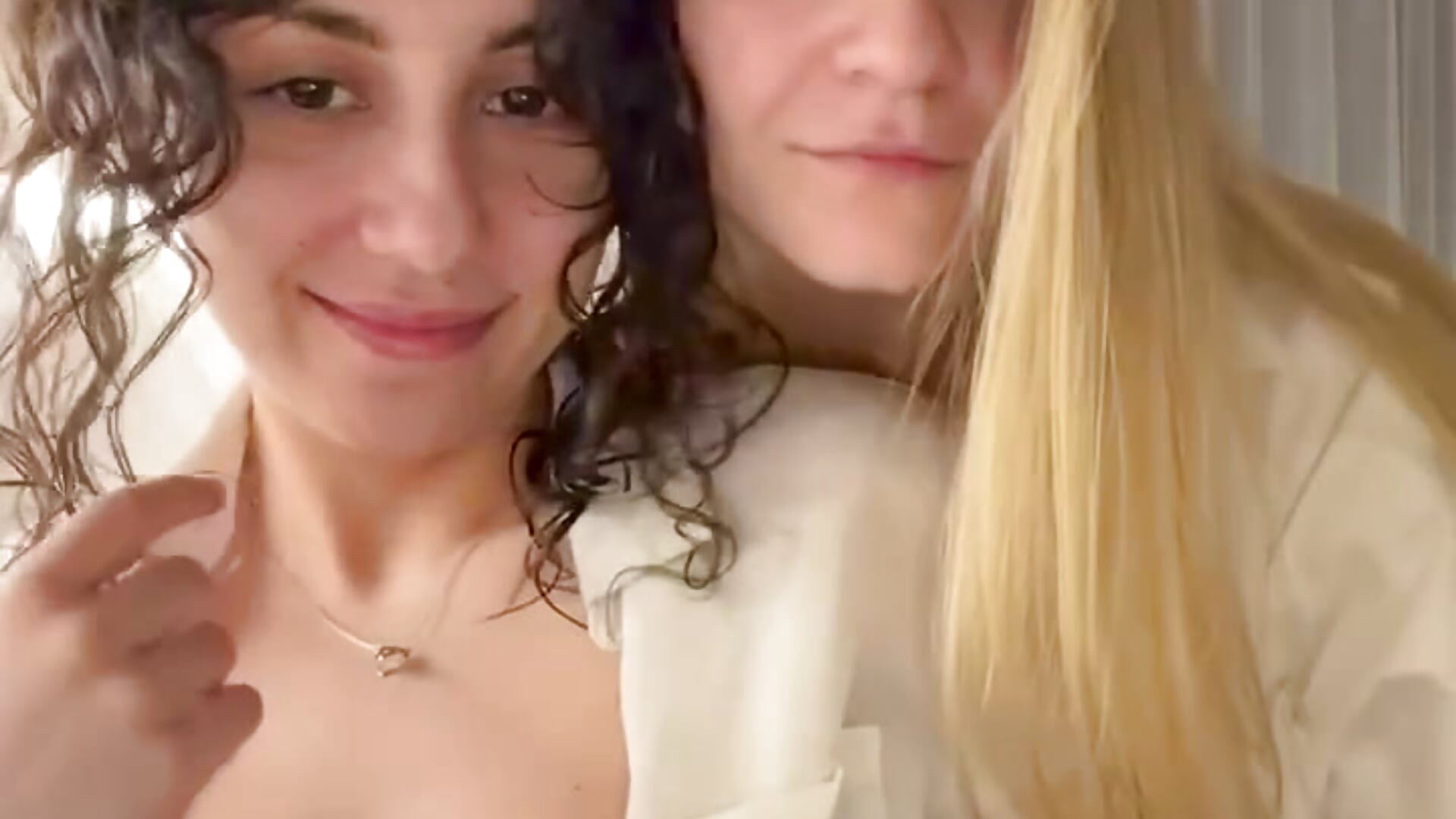 💕 Hi! We are Jade and Jenny 💕 - βίντεο μοντέλου Double_J_Party