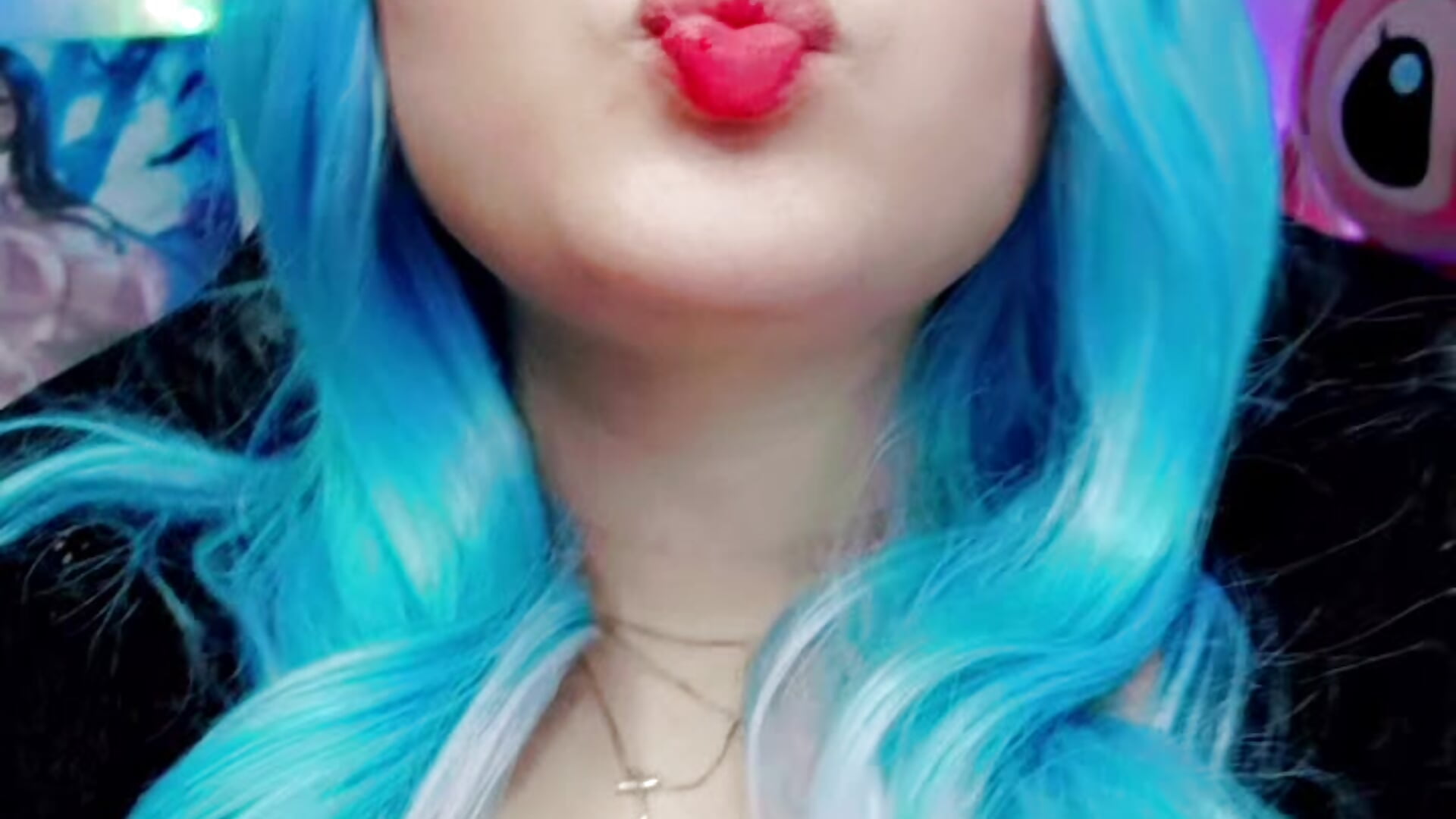 kiss - video di ALIS_E_G modella di cam