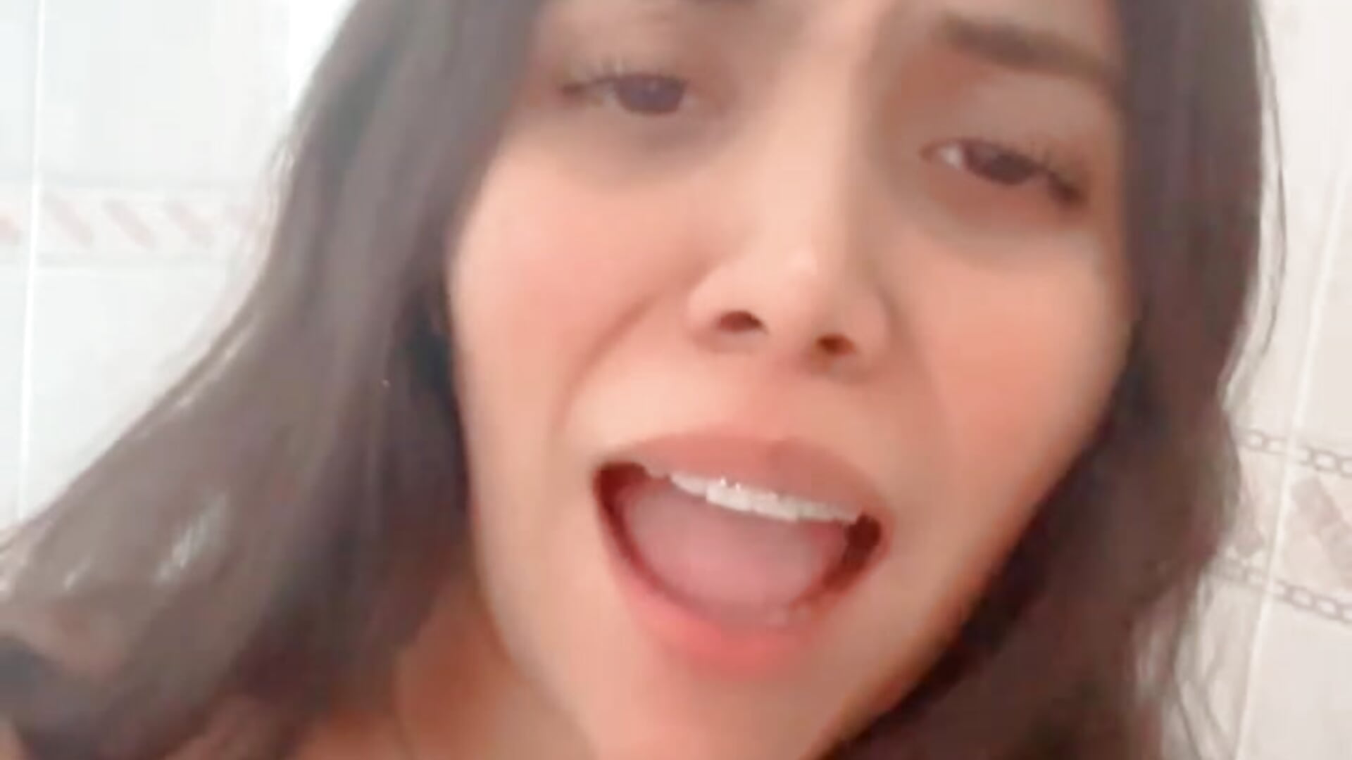 WhatsApp Video 2026-02-01 at 9,12,09 PM - video by paulina_ponce cam model