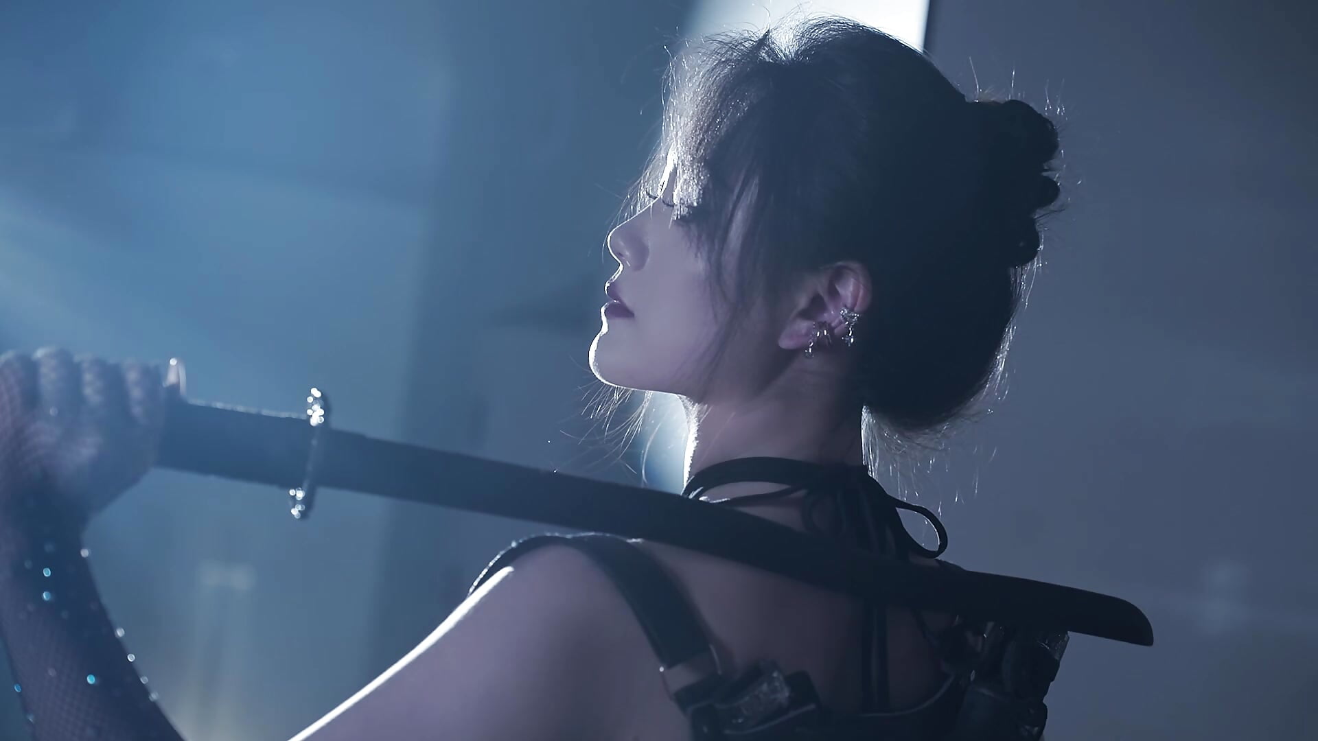 先成为自己的山，再去找心里的海 - video by Shining-Elle cam model