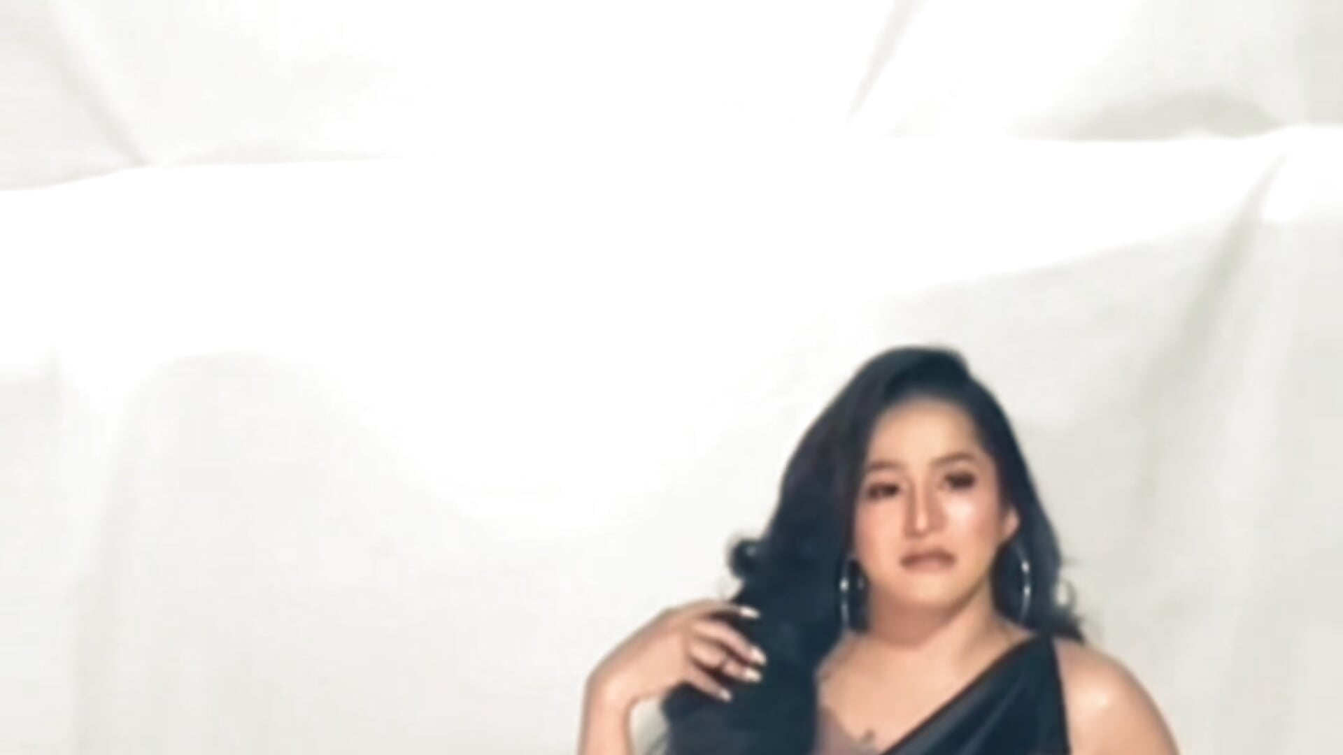 SNOW_20260211214330 - فيديو من ChloeAsian موديل الكام