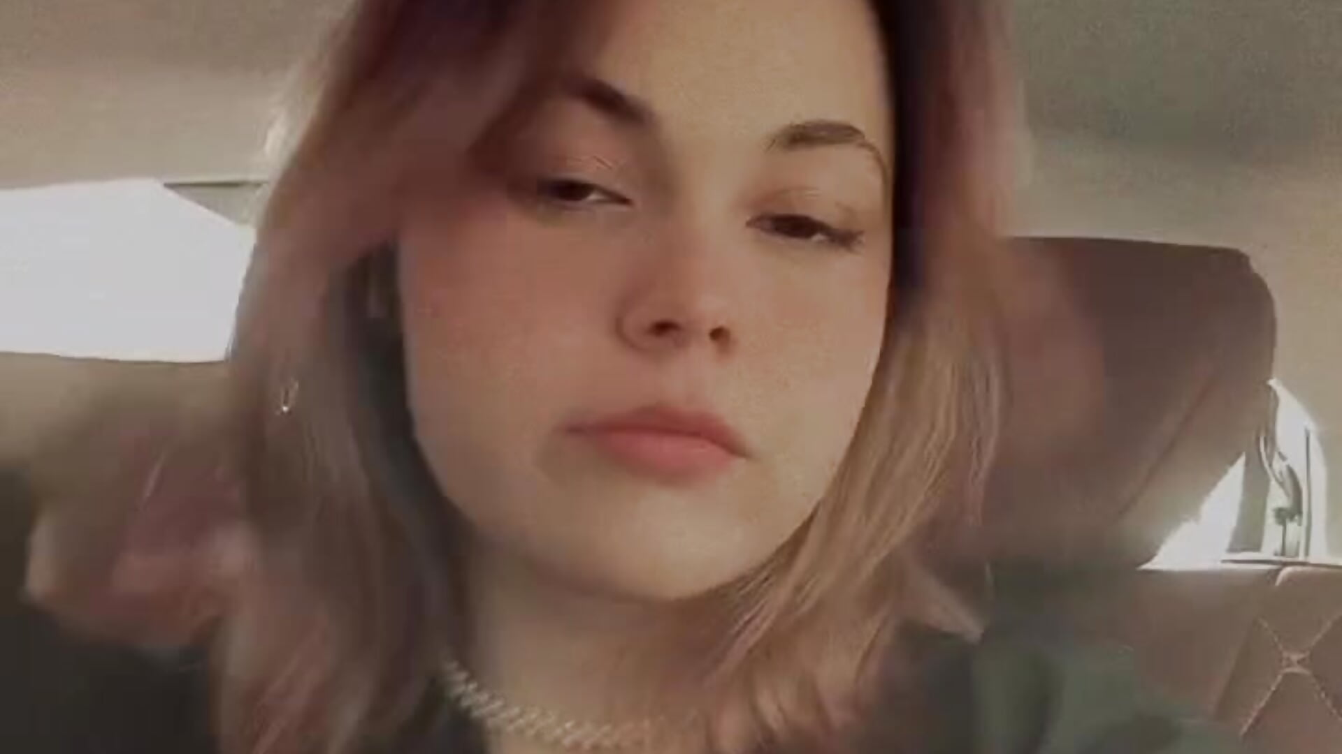 Car ride with Momo! - video by _momomochi_ cam model