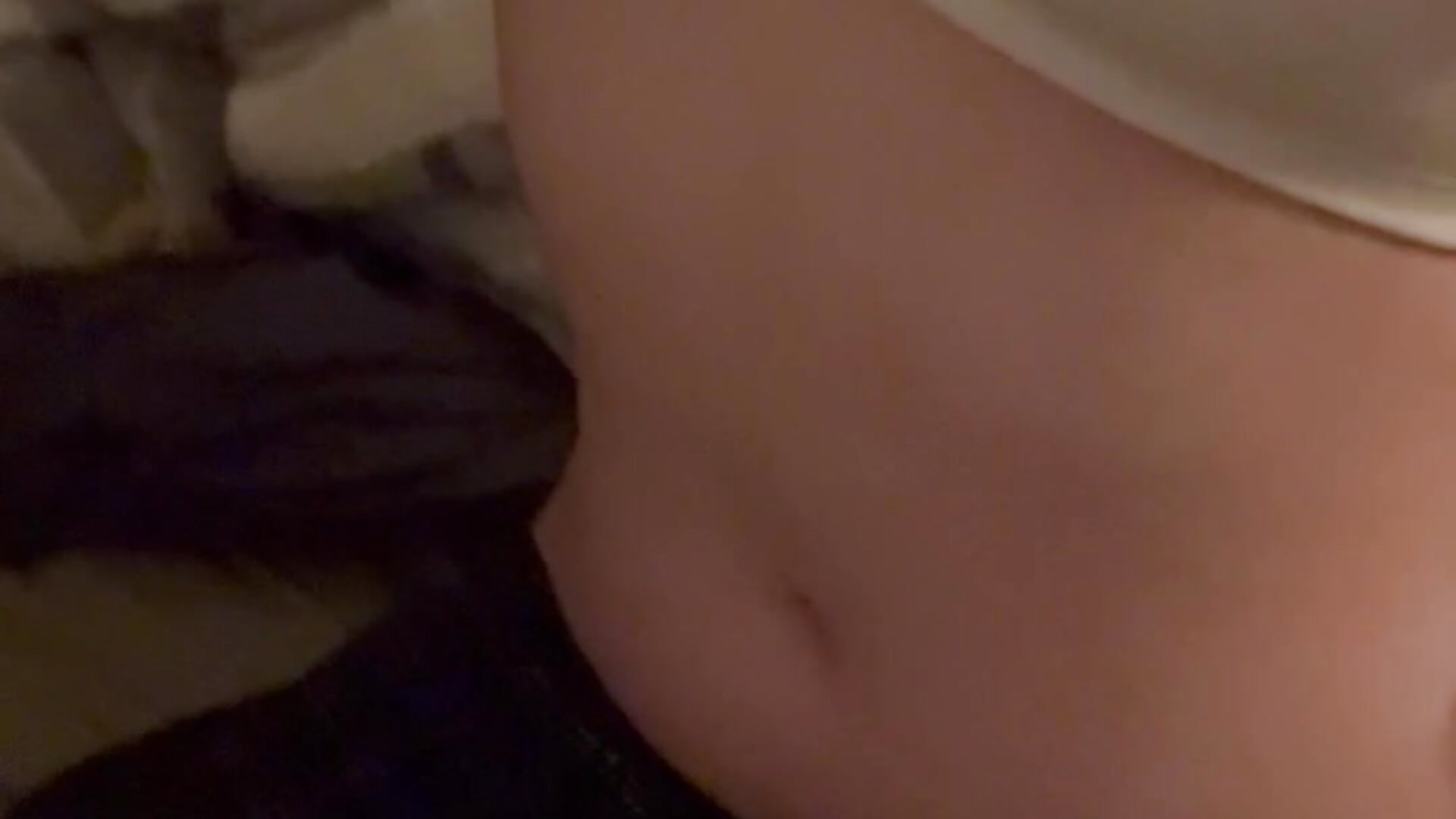 hai - video di eekeddie modella di cam