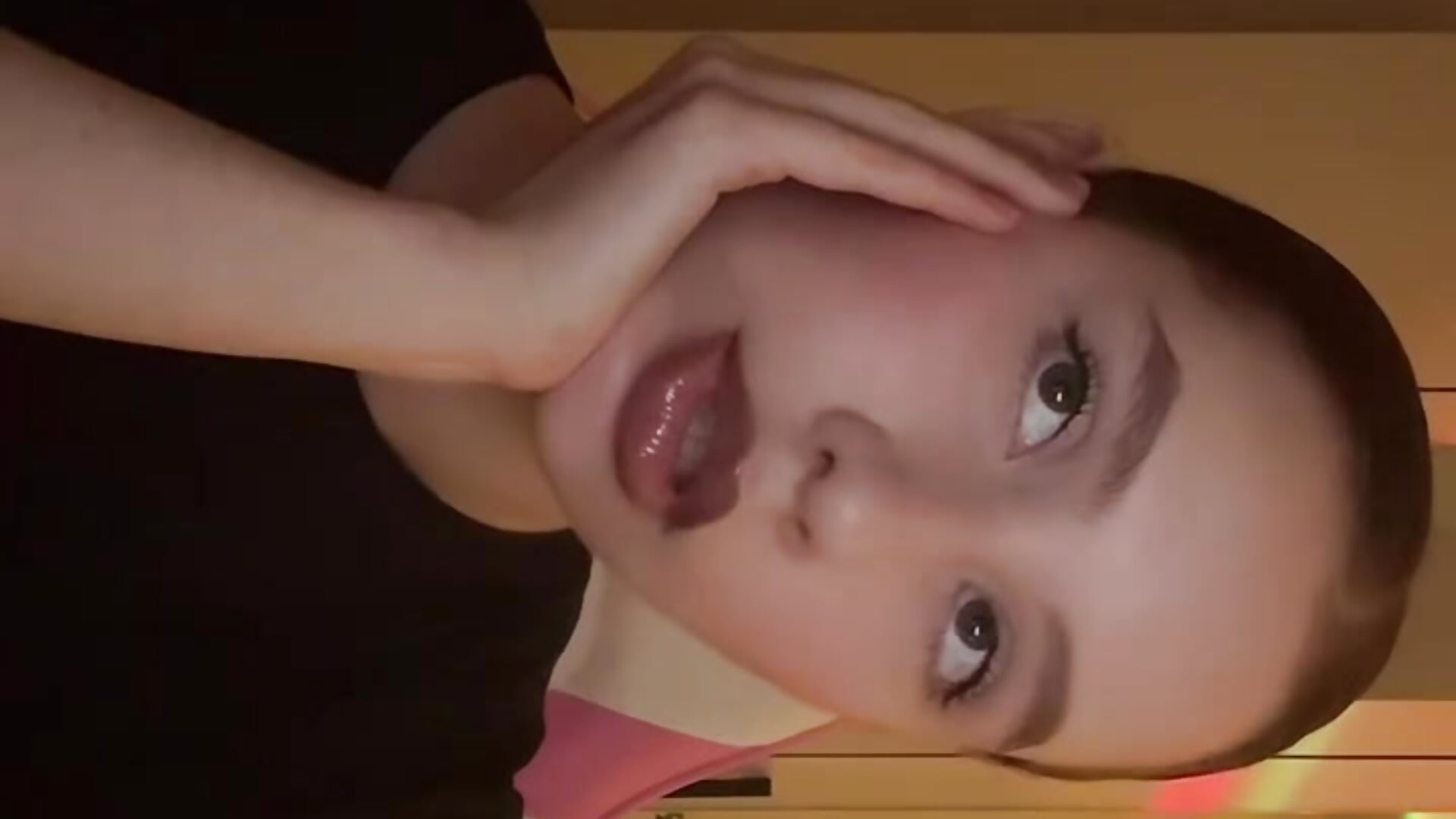 It's kitty - clip cu MargertOvando model videochat