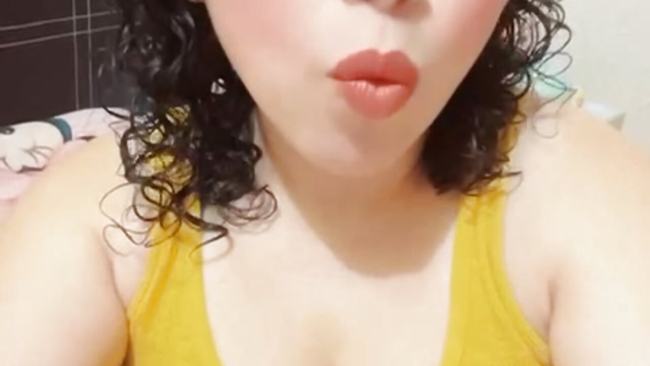 Besito de Bienvenida 💋 - відео від вебкаммоделі DalilahMx