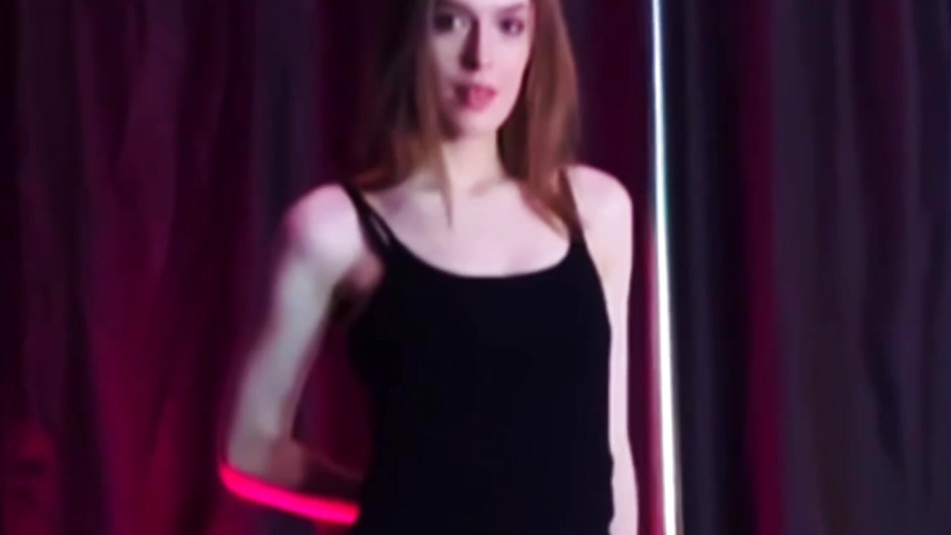 I am🤍 - video by Accidental_Genius_ cam model