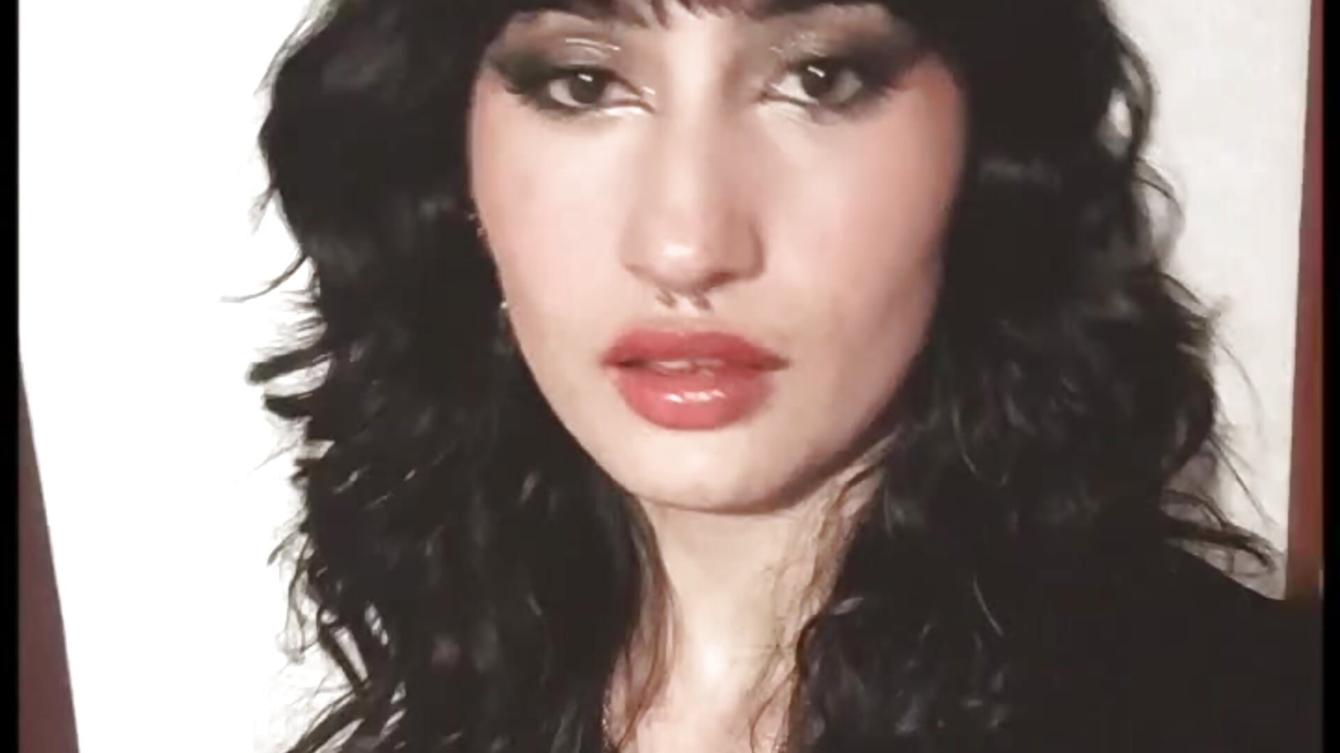 hello guys! - clip cu hannamy1 model videochat