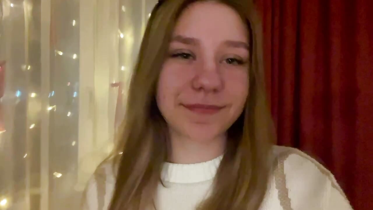 .... - video oleh ShantellAngulo kamera model