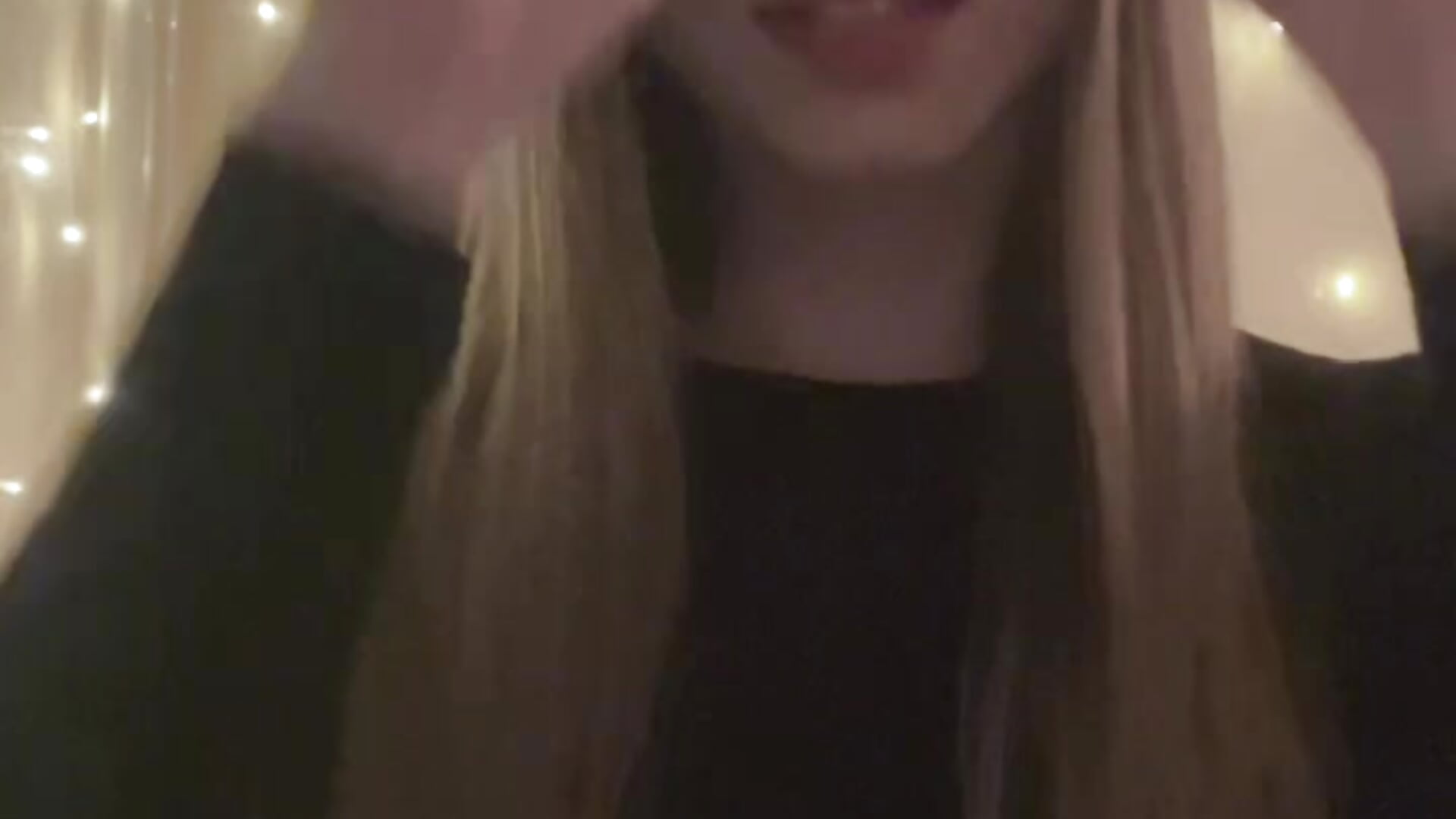 Good mood for dancing <3 - video by BlondellBolio cam model