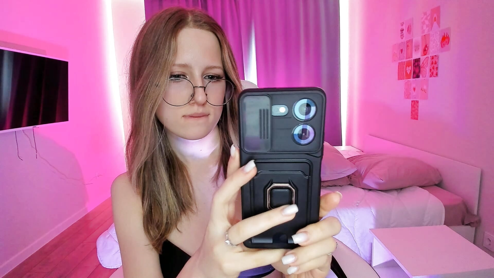 YOU ARE CUTE - Vega_Taylor主播的视频