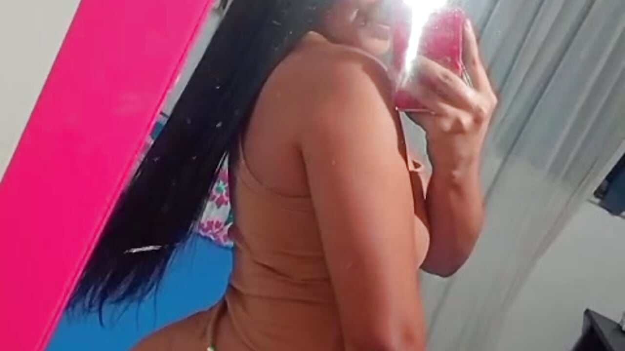 Is a biggggg, look this! - vídeo de bellawild_ modelo de câmara