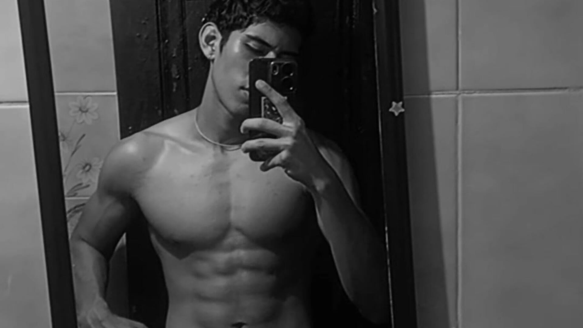 Alexcc21 - Clip popular cu modele videochat 8460