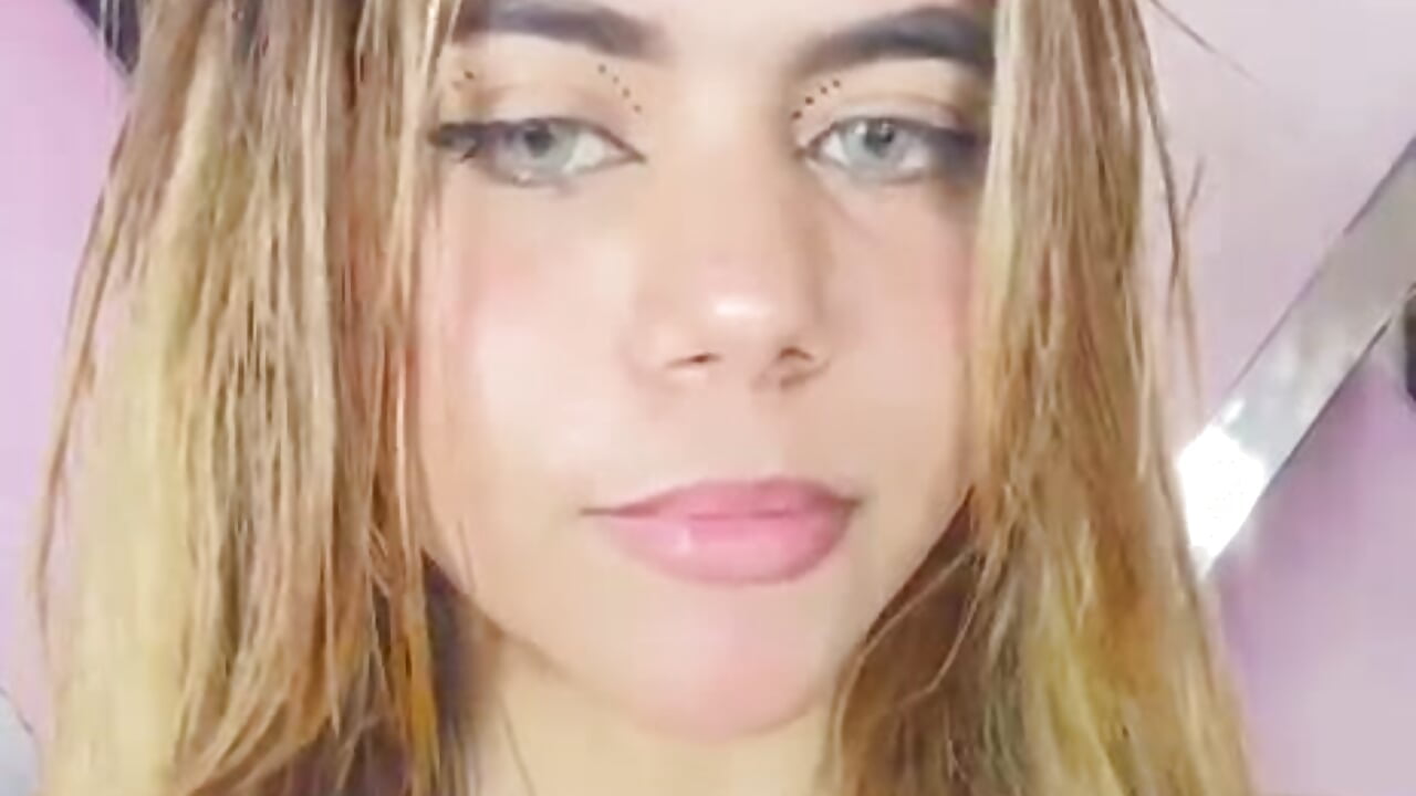 Hi my loves 😘 - clip cu Aisha_violeht model videochat