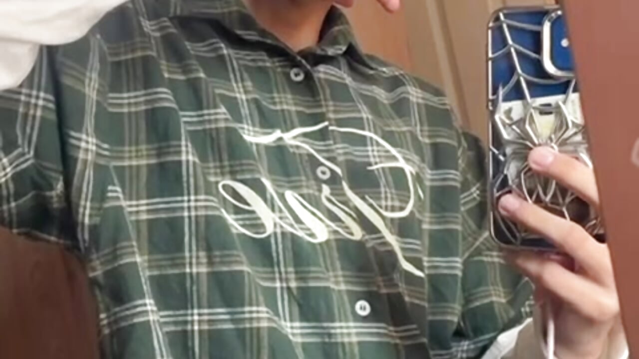 WhatsApp Video 2026-01-26 at 10,56,02 AM - video van Luca_Moon_ cam-model