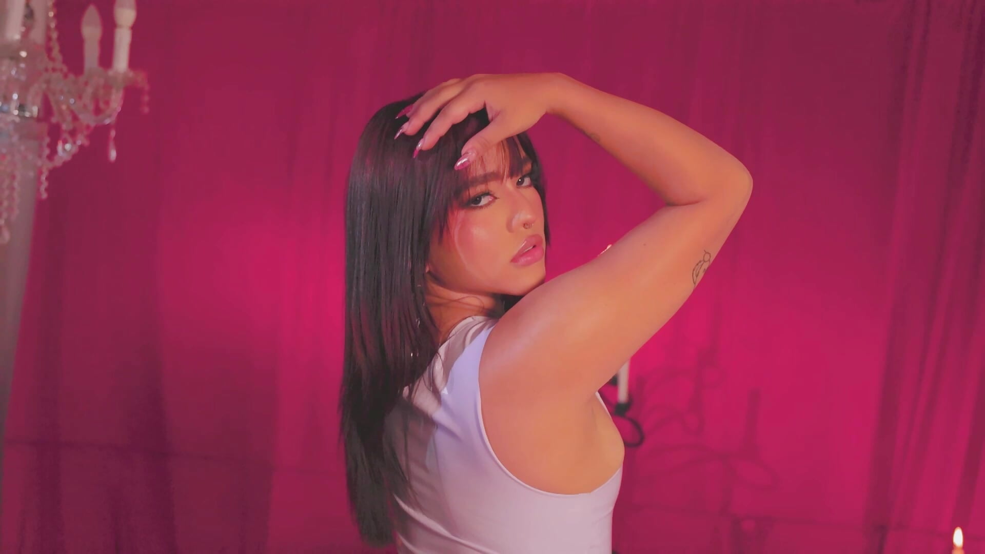 Dare to know me - vídeo de AntonellaBons modelo de câmara