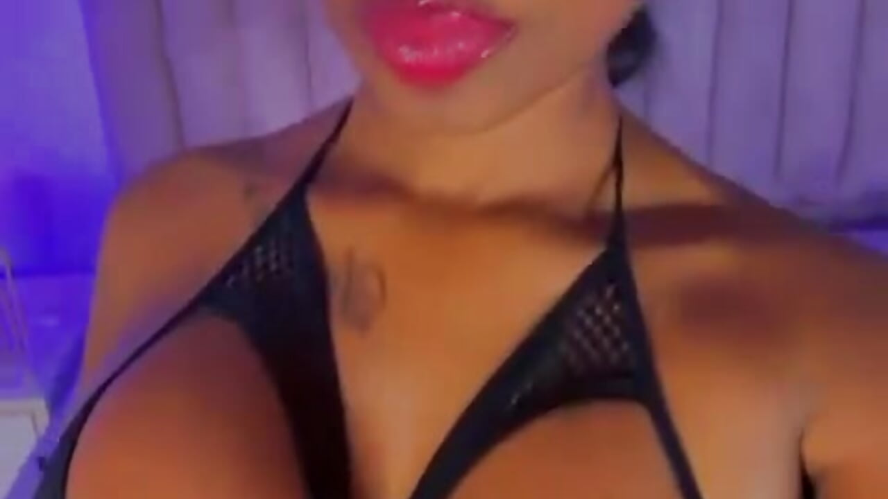 😇 - video mollyjackson_ kameramallilta