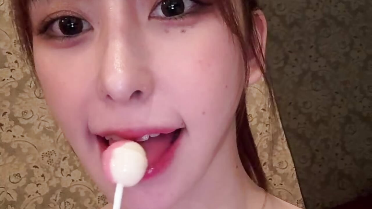 791191858,580264 - vídeo de la modelo de cam Piko_crystal