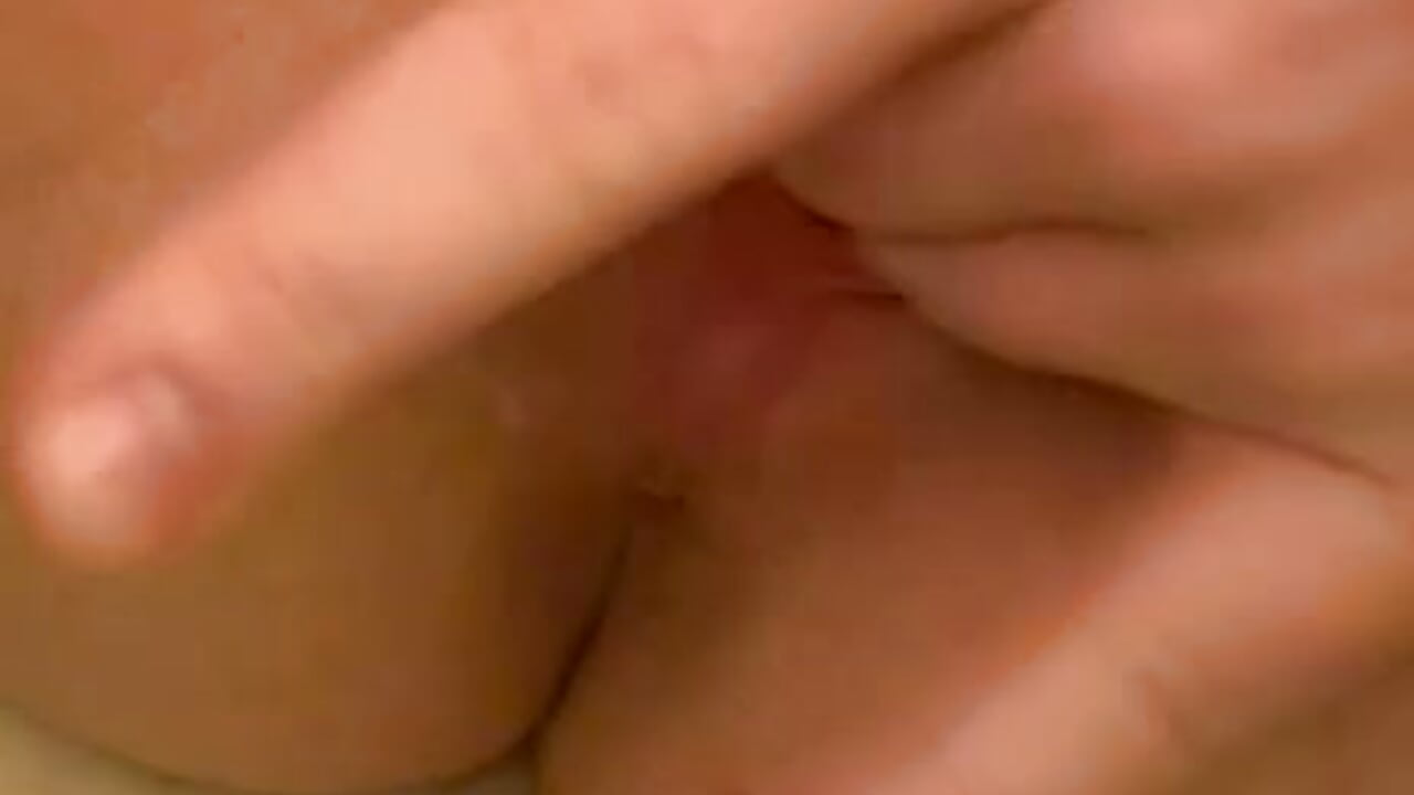 bin soo geil gekommen 💦🤭 – video af Lucyschickt cam-model