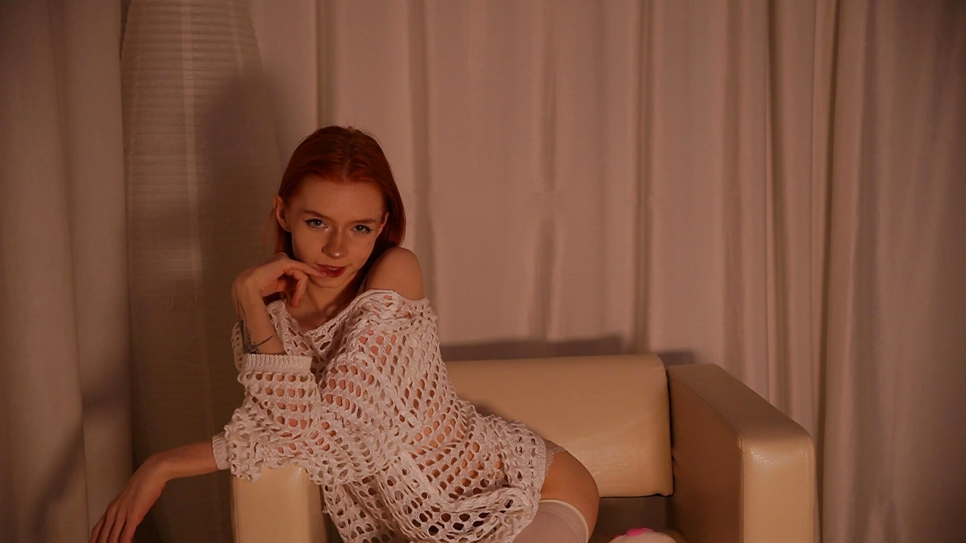 It's so hot in here - video av TarynPalek cam model