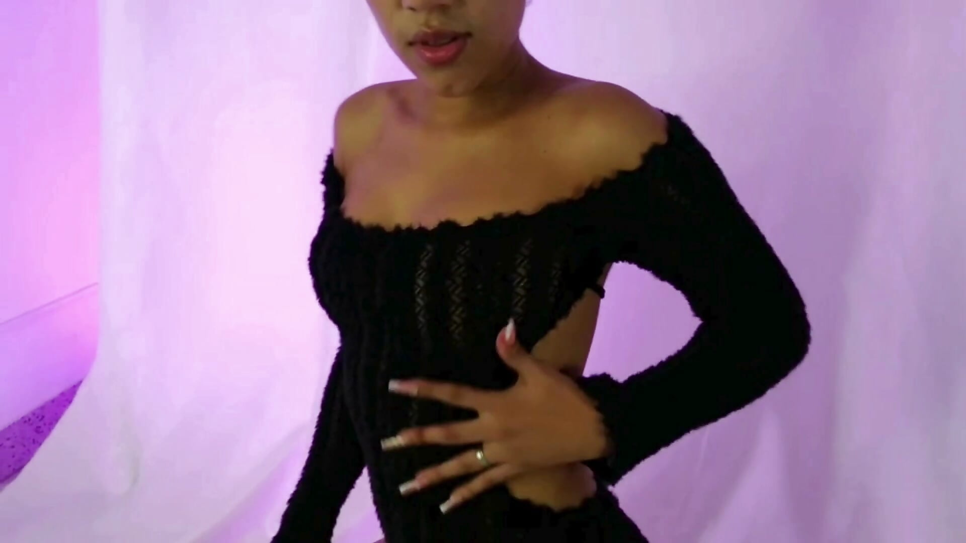 ♥. — filmik LunaCrop, modela(-lki) na kamerkach