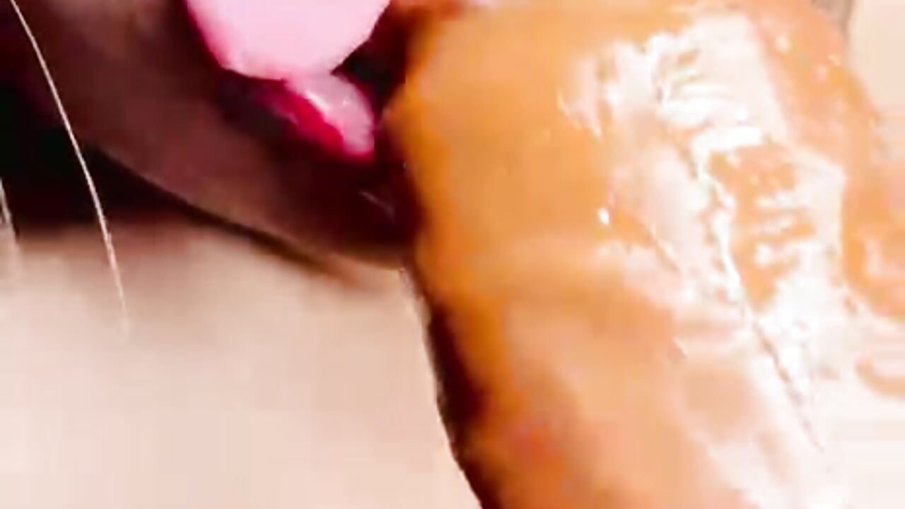 Suck dildo thinking about you 😍🤑 - Lishu-9 adlı kamera modelinin videosu