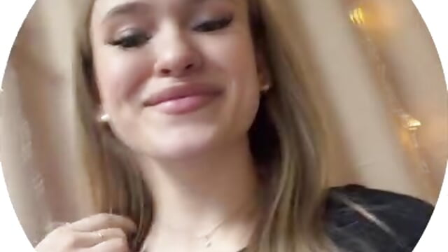 hihi - vídeo de Demoralive modelo de câmara