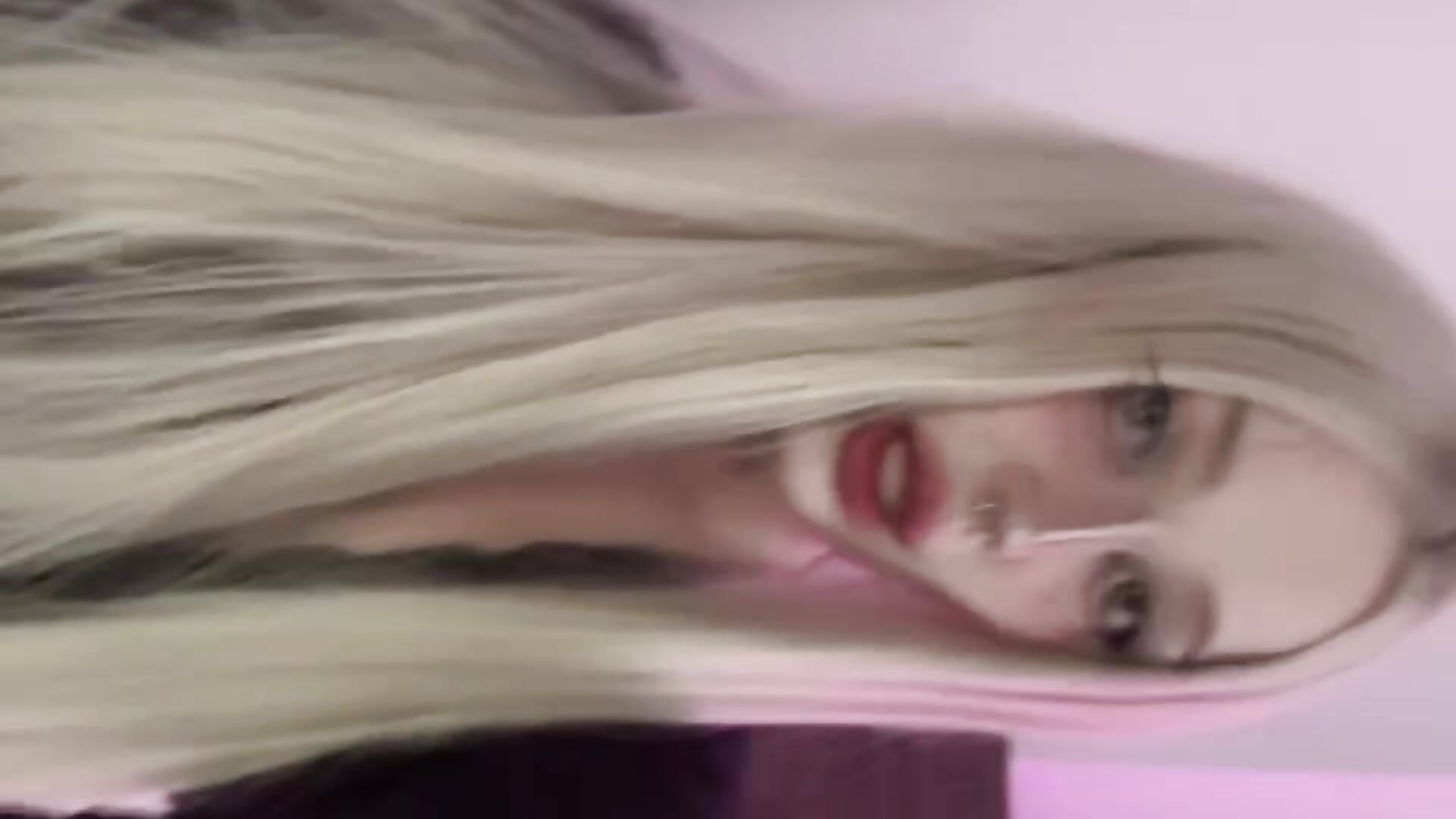 Its our moment - video av Lolykari cam-modell