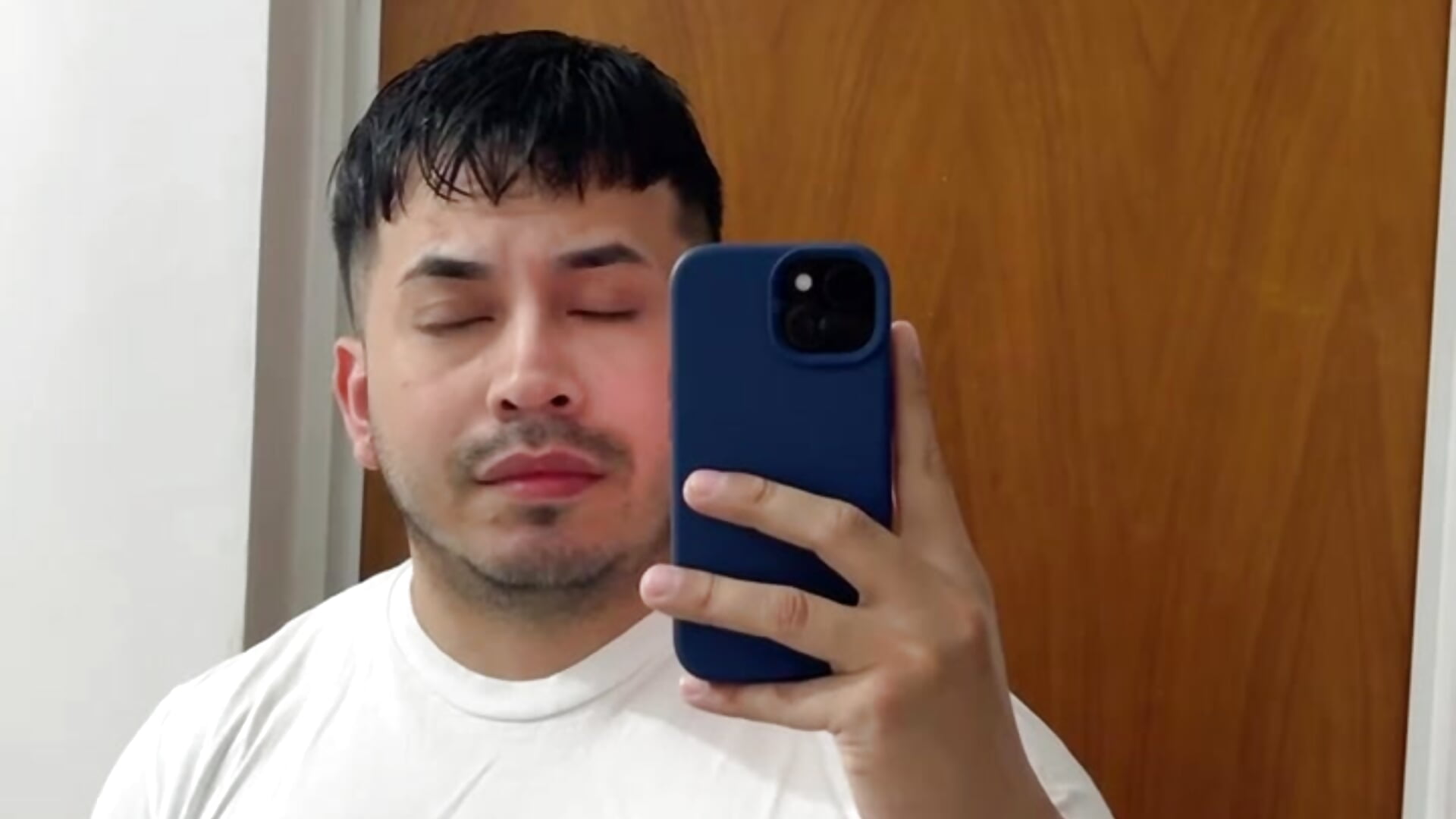 Yo ;) - βίντεο μοντέλου JonatanBail