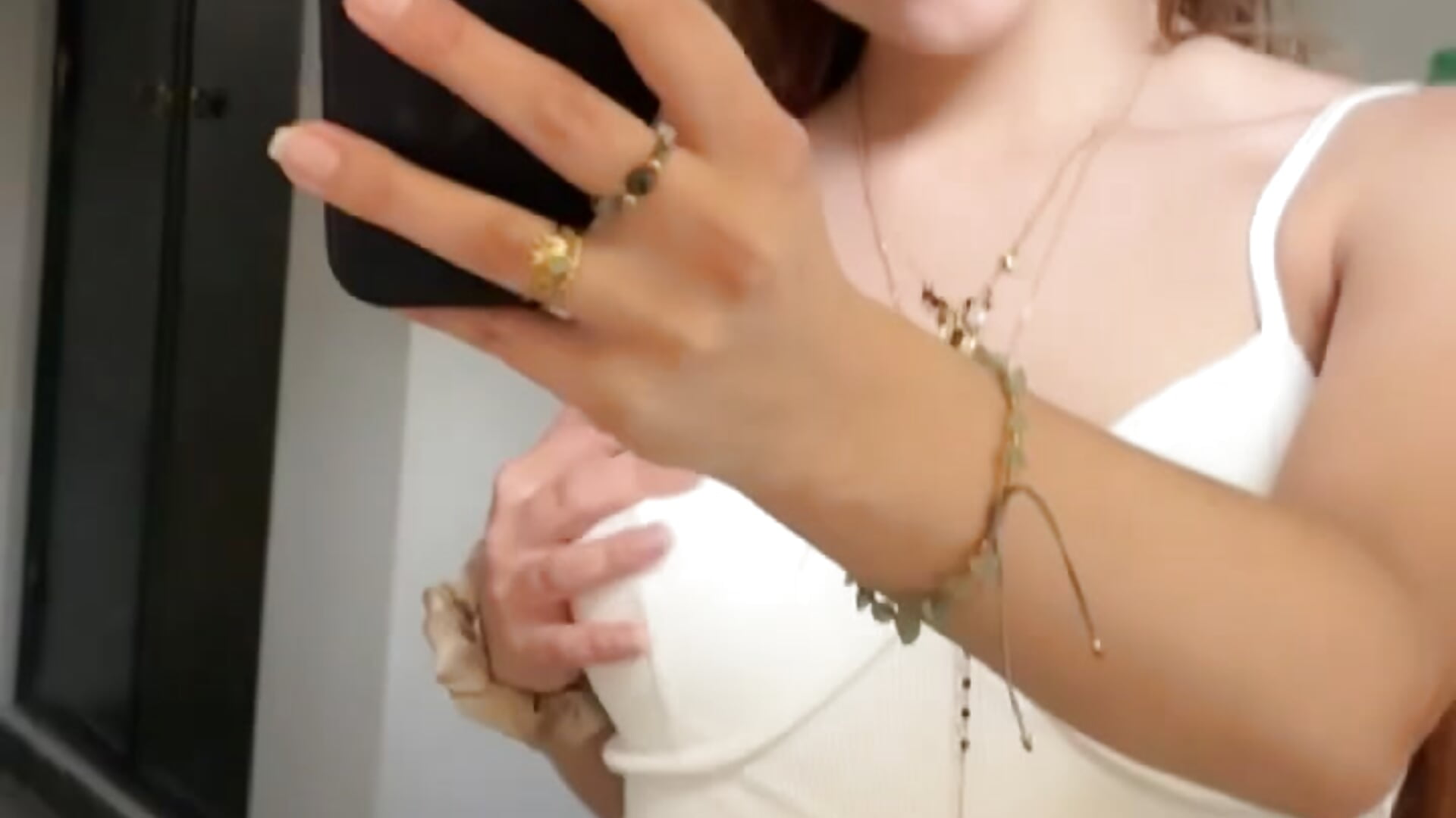 1E9E08AC-631E-4320-941C-1120602A860A.mp4 - video oleh romyxxs kamera model