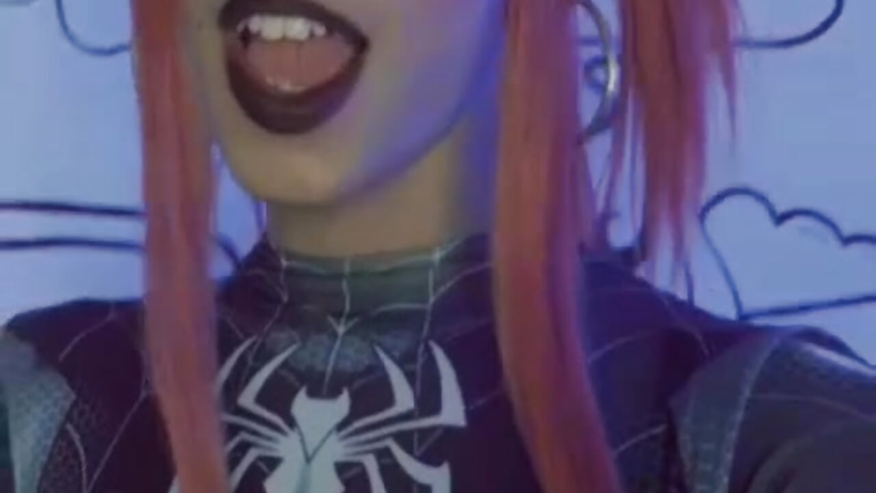 MeghanQueen__ kamerás modell  1913. kiemelt videója