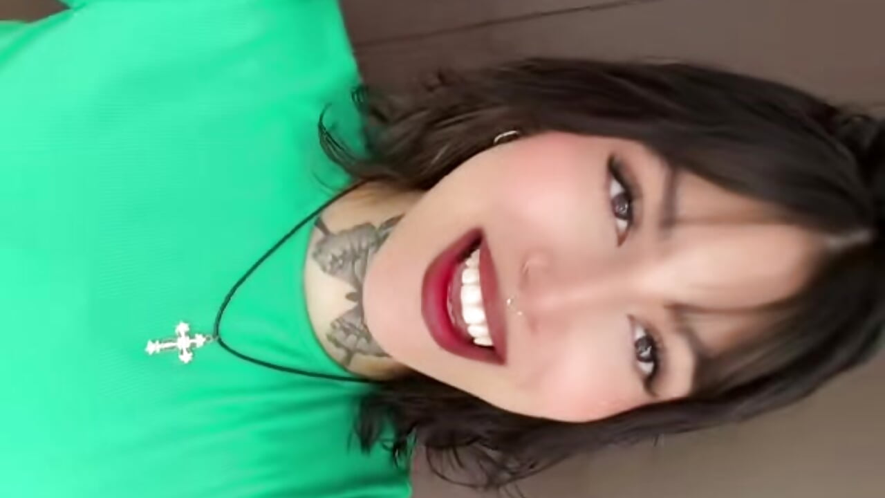 Una baby que lo mueva como tú 🥵 - Vídeo de Ravenn21x, modelo de vídeos