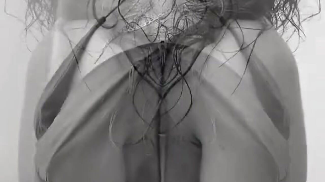 in your dreams - video oleh model kamera LunaLith