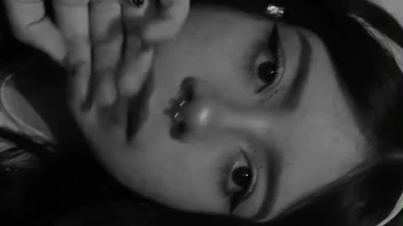 Hii lovess – видео вебкам-модели SoftDoll-