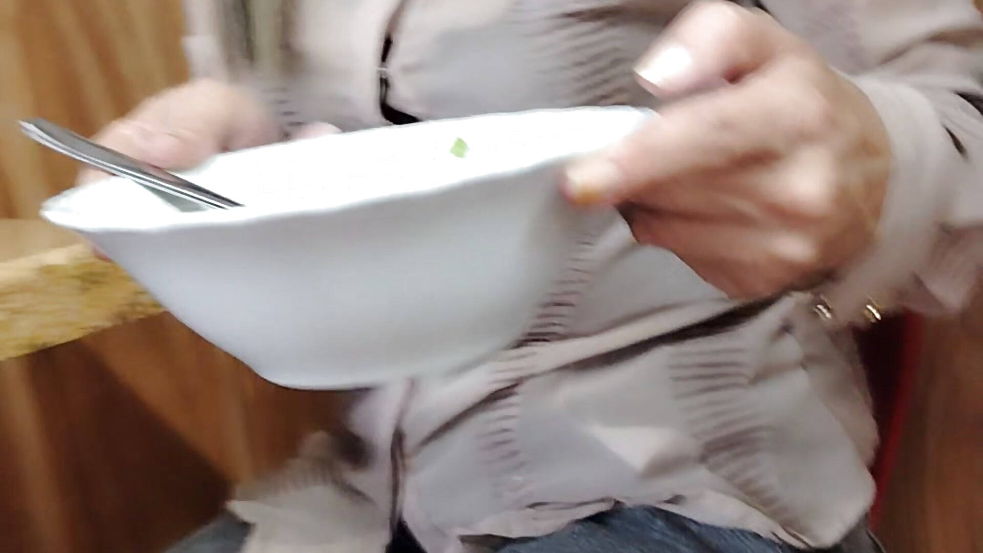 Estaba salada la sopa - video by laurasofia45 cam model