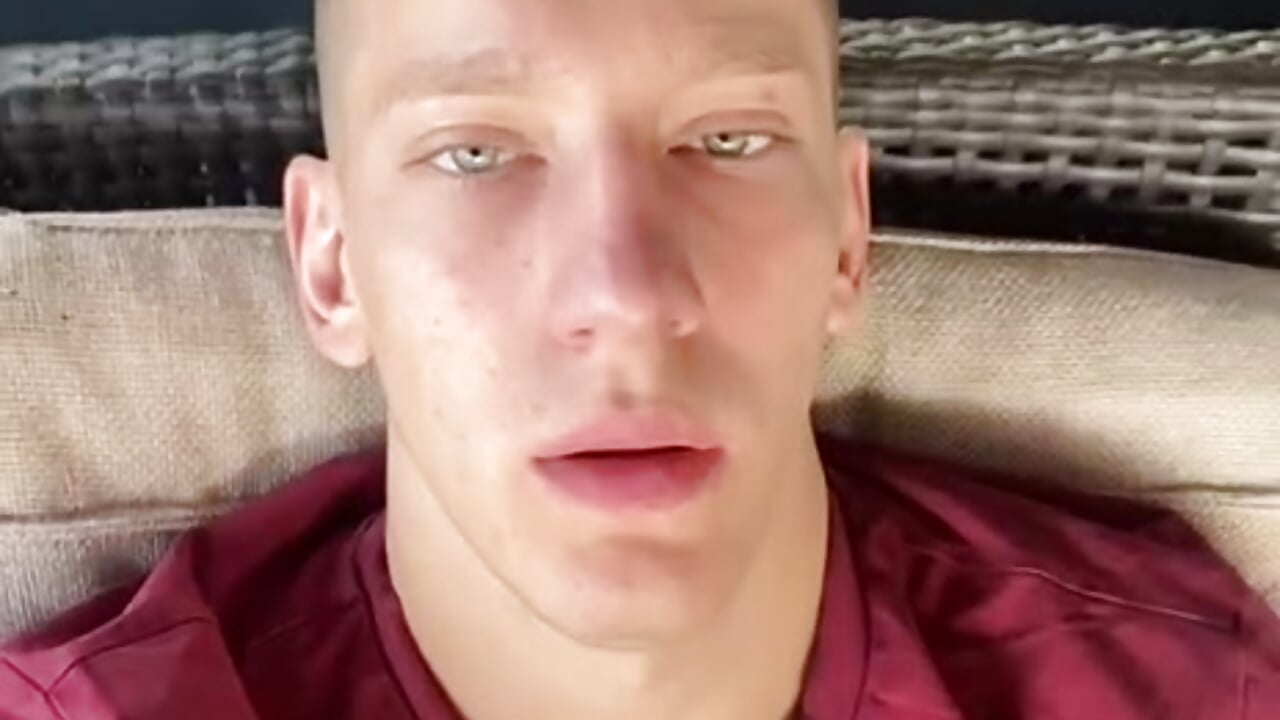 just me - video oleh model kamera markbodrov