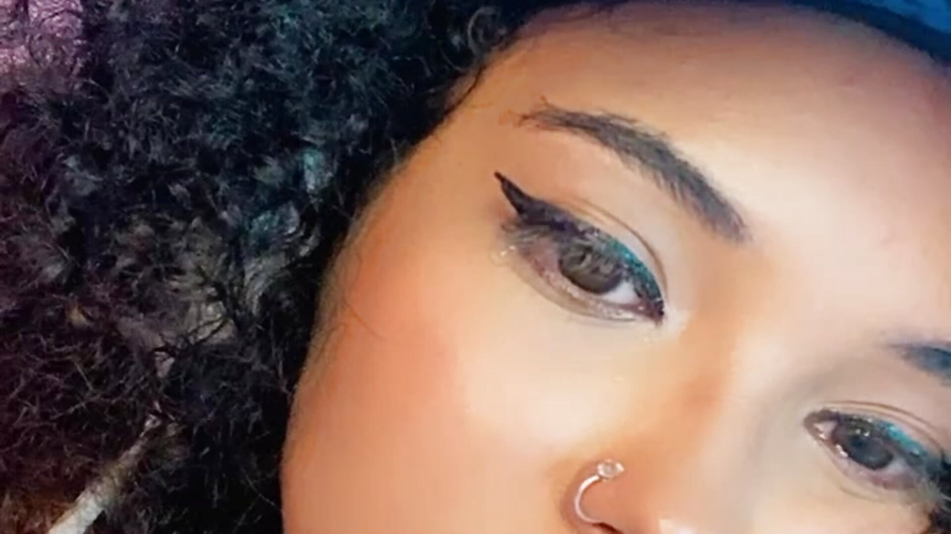 Tem dia que a preta ta pra baixo. - vídeo de pandinhagamer modelo de câmara