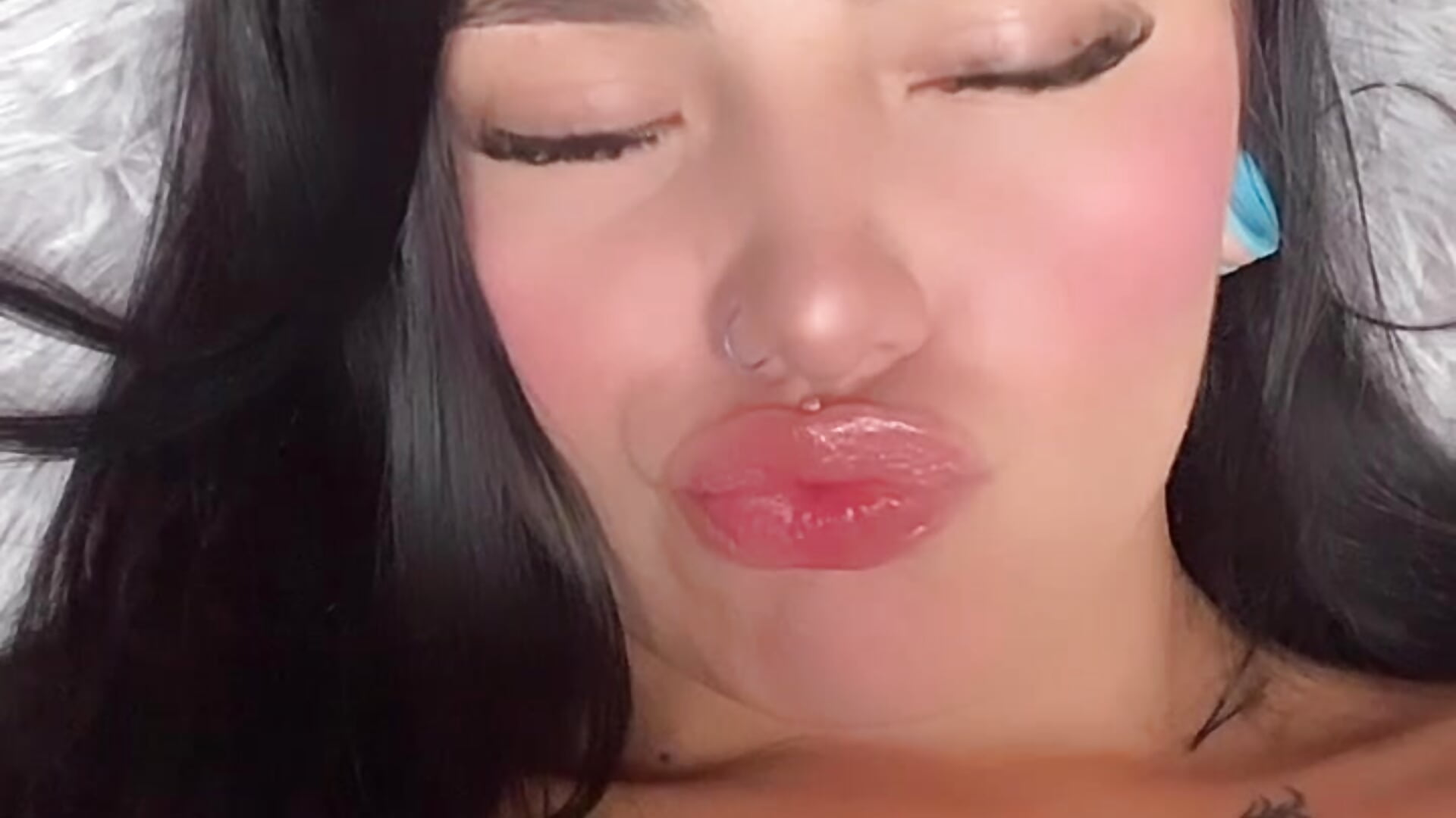 be3c2bc0a4674e97a374143231dfefd0 - video van Danna89 cam-model