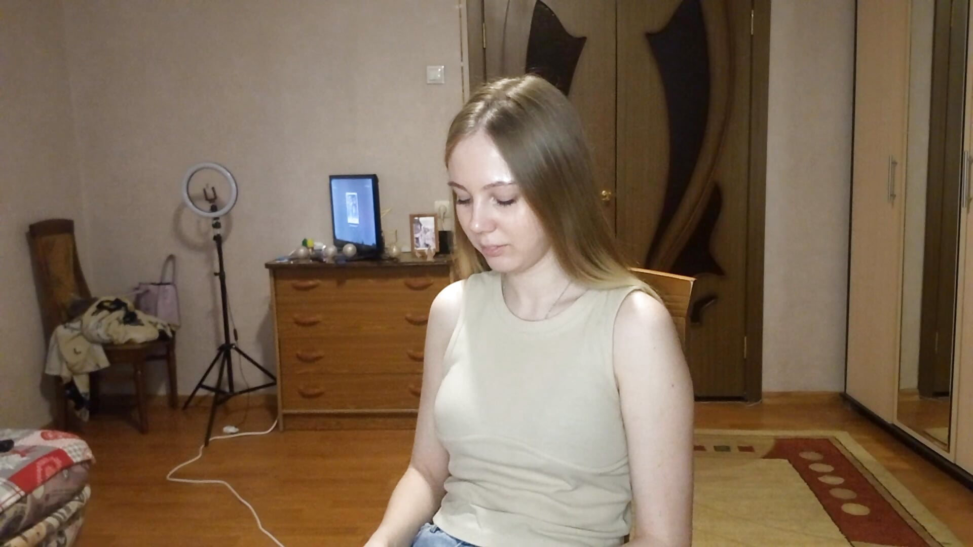 Meee - video by LonaLaban cam model