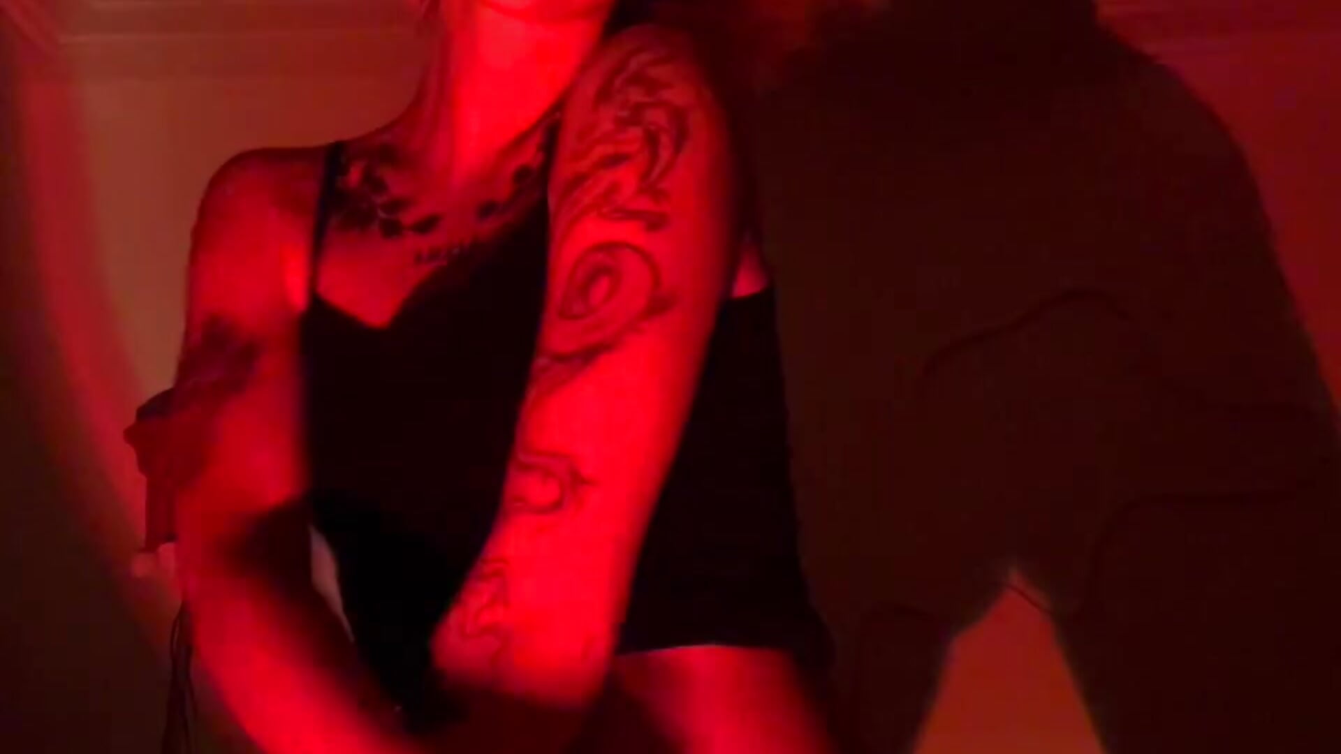 striptease😈 - video AkylinaGold kameramallilta