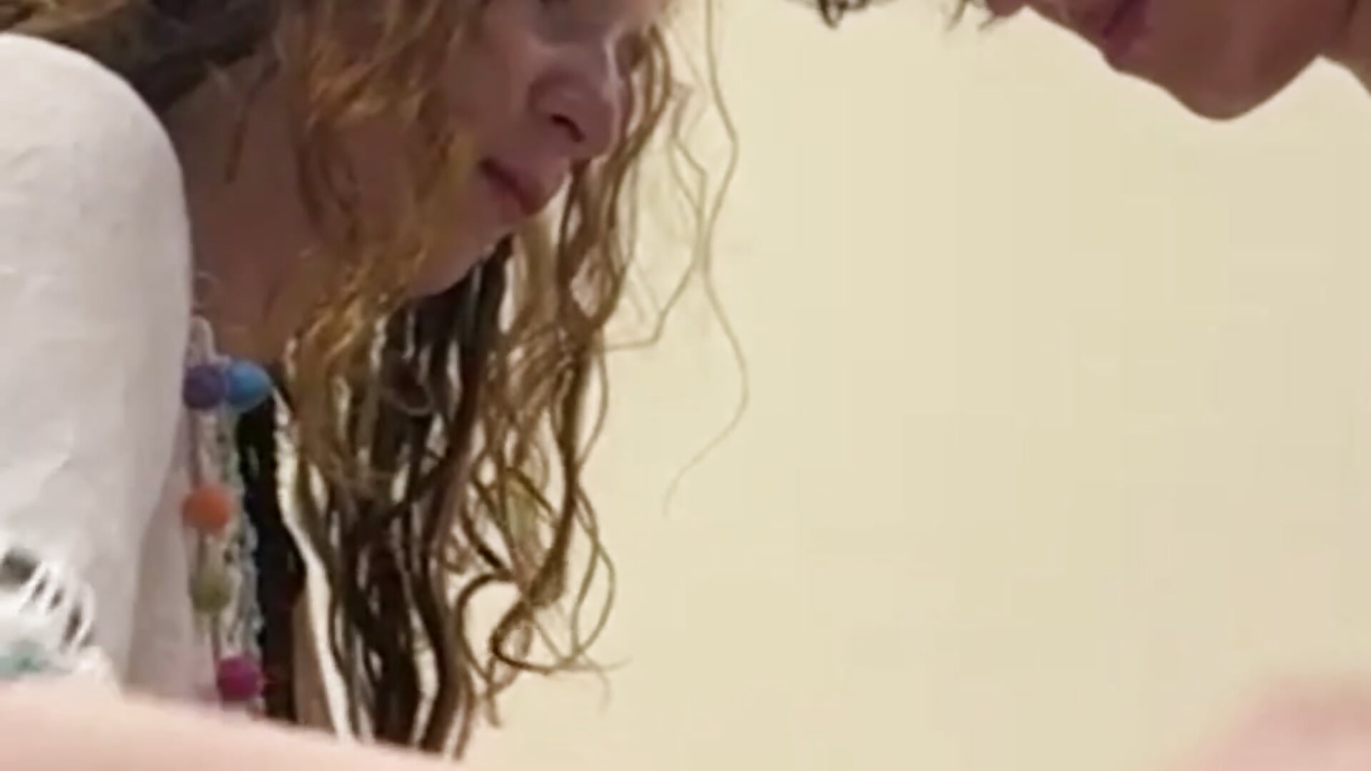 nurse – video modela na kameri ZettaSewester