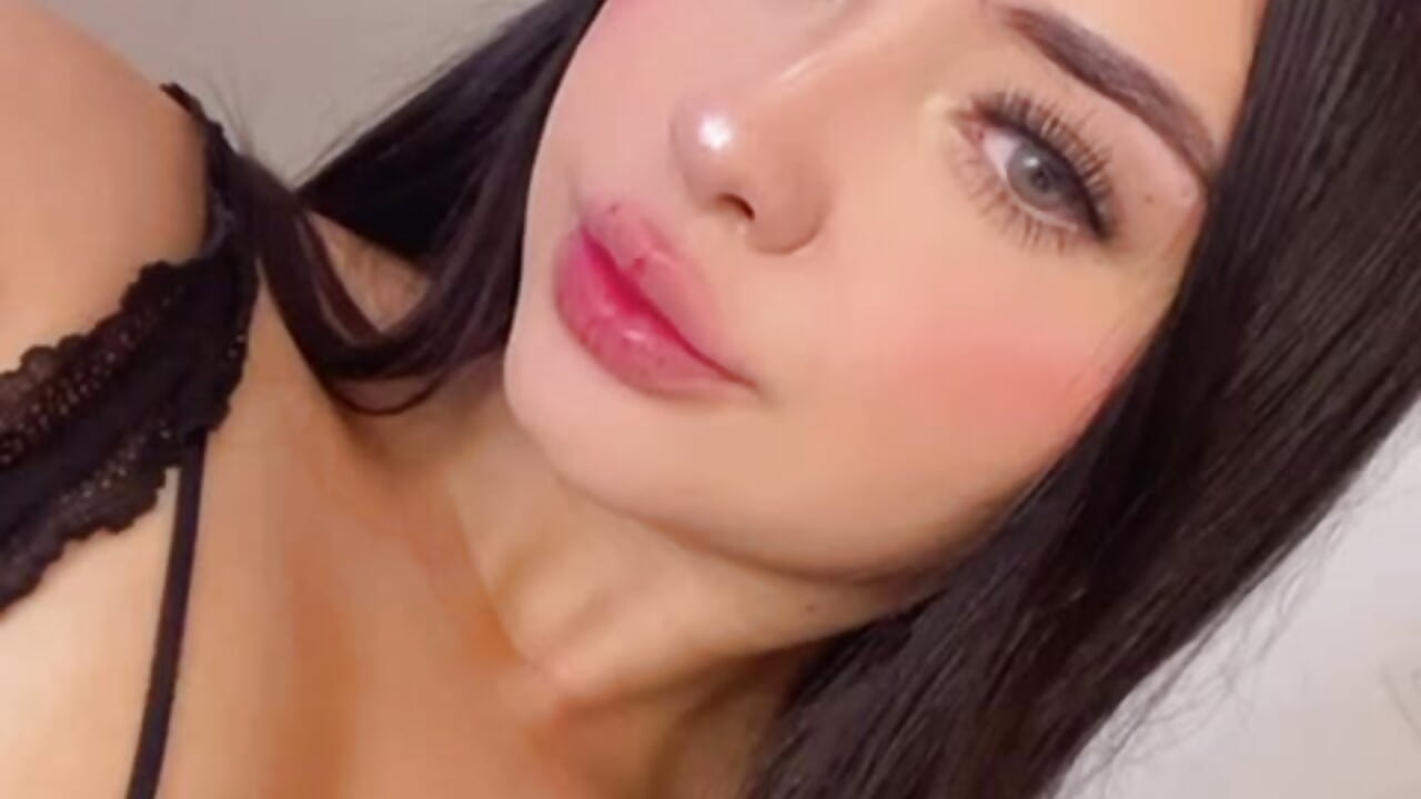 💋💙 - video by naoly_valls_a cam model