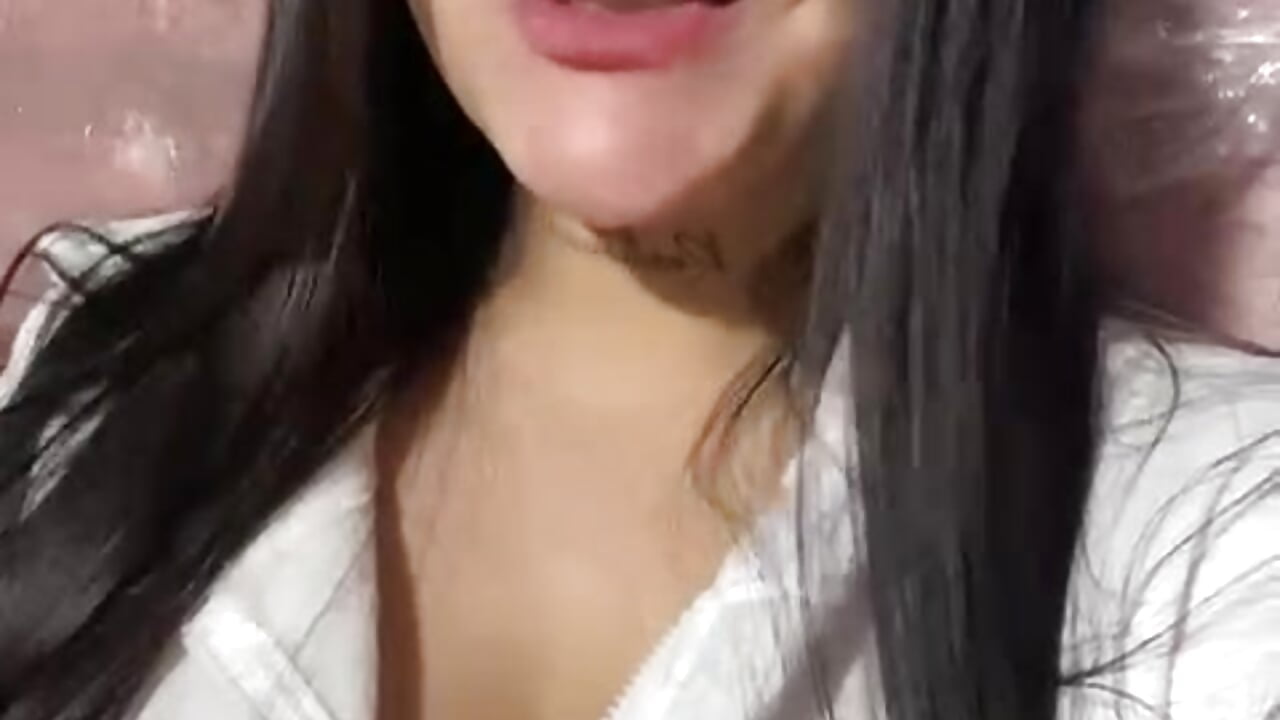 WhatsApp Video 2026-01-26 at 10,00,15 AM (1) - Video von Miia__Taylor Cam-Model