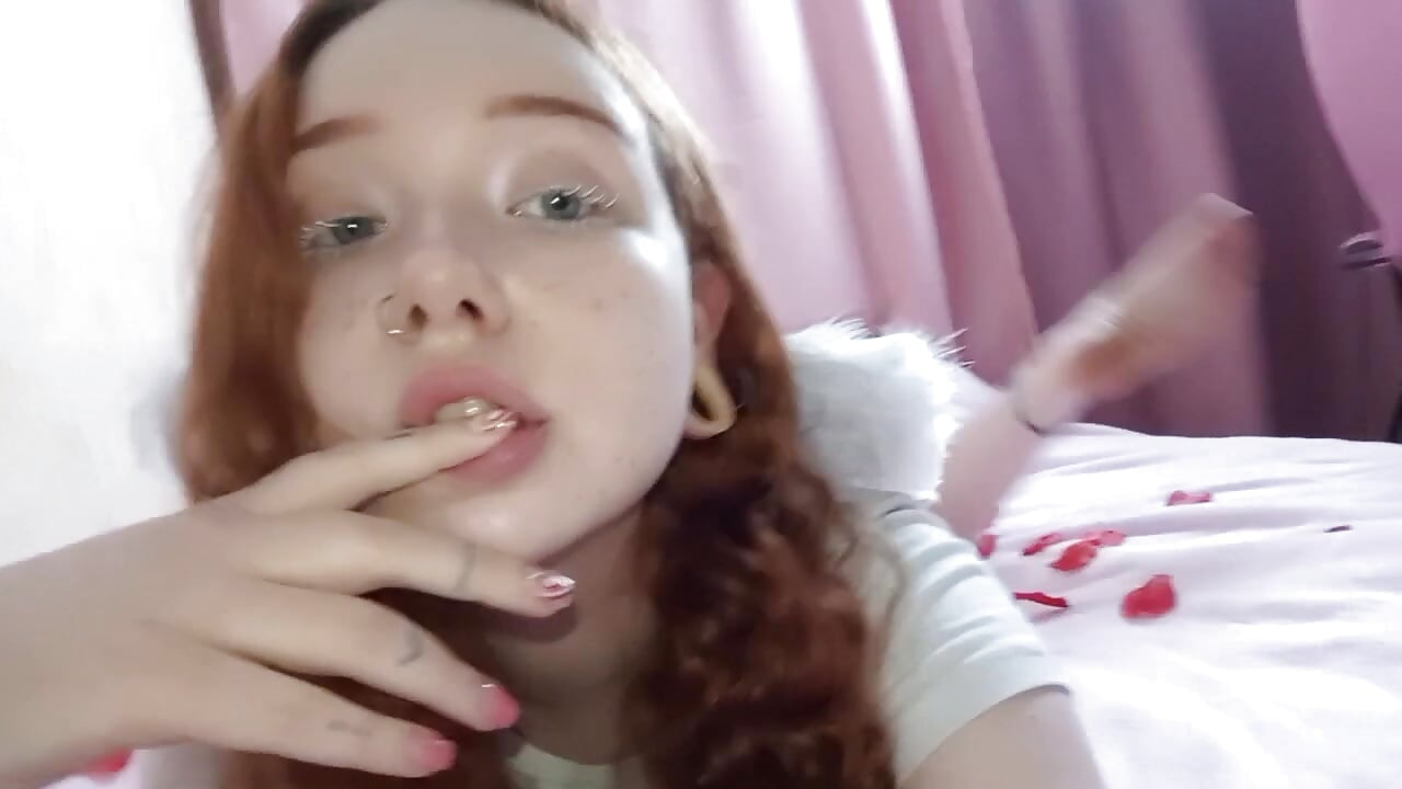 Valentine's Day– idaredfoxx kameramodell videója